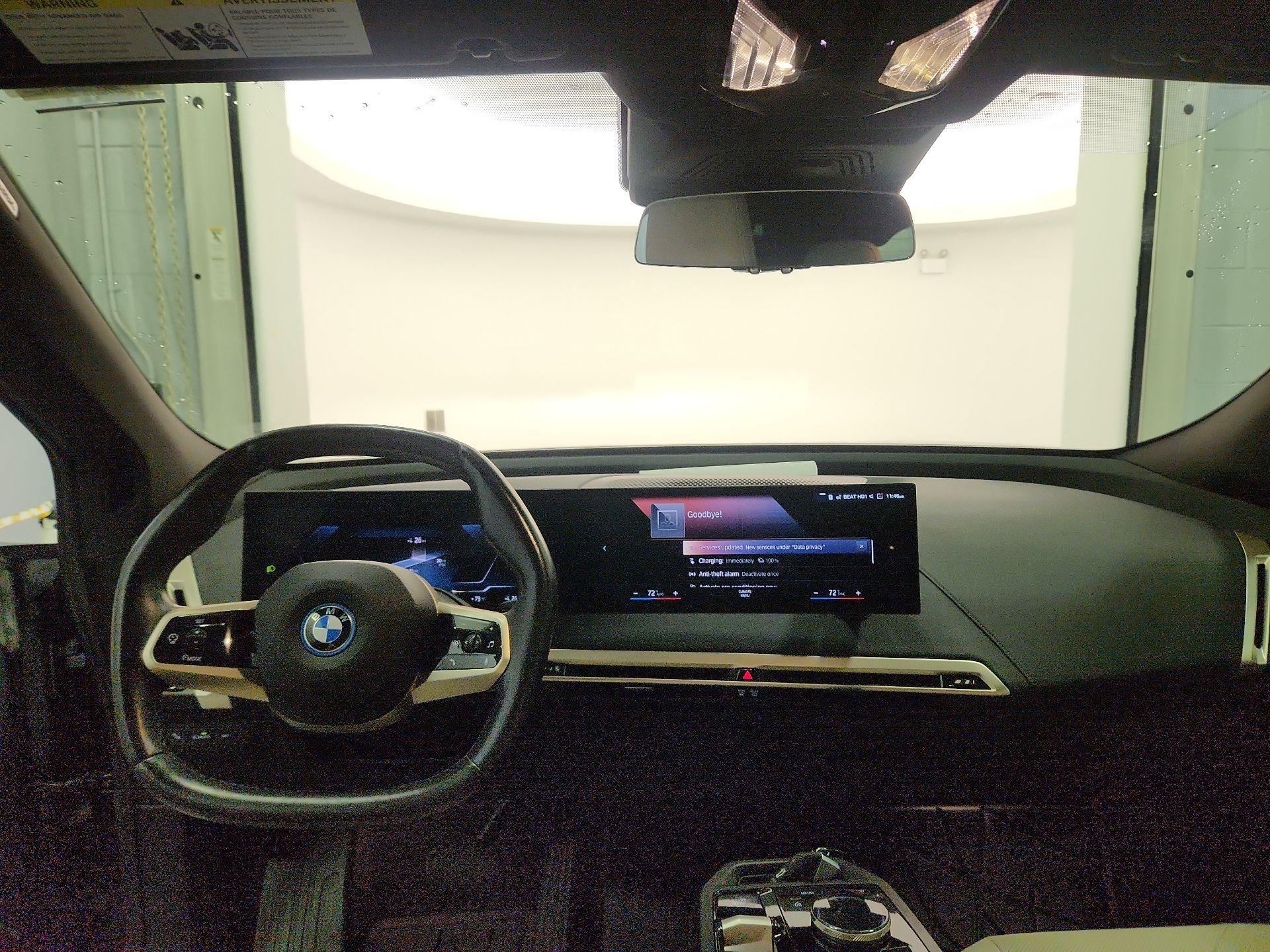 Thumbnail: 2022 BMW iX - 9