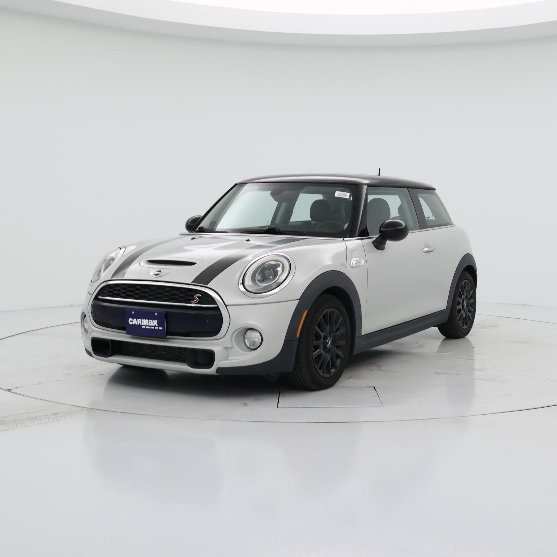 Thumbnail: 2017 MINI Cooper Hardtop - 4