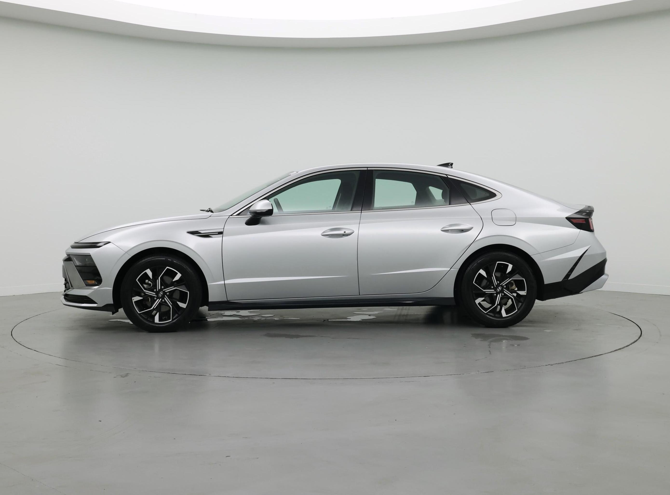 Thumbnail: 2025 Hyundai Sonata - 3