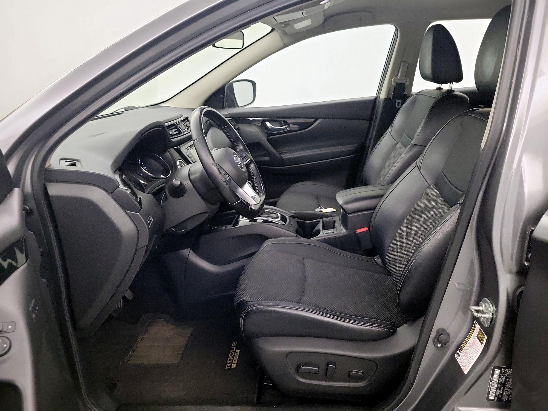 Thumbnail: 2021 Nissan Rogue Sport - 11