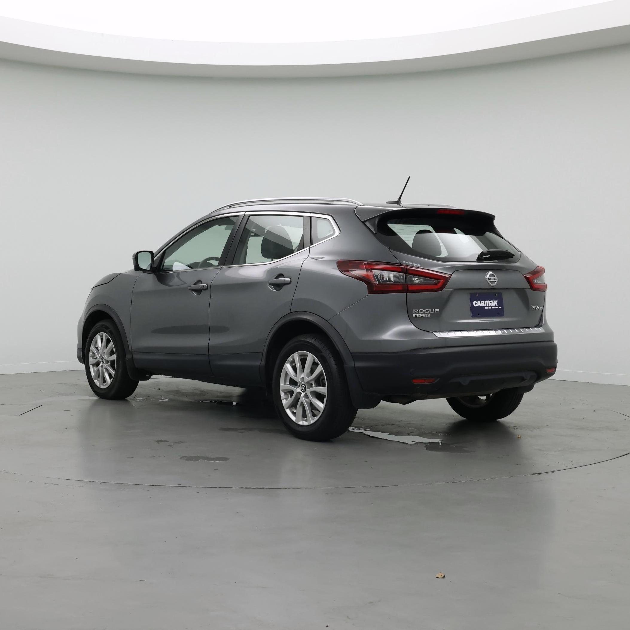Thumbnail: 2021 Nissan Rogue Sport - 2