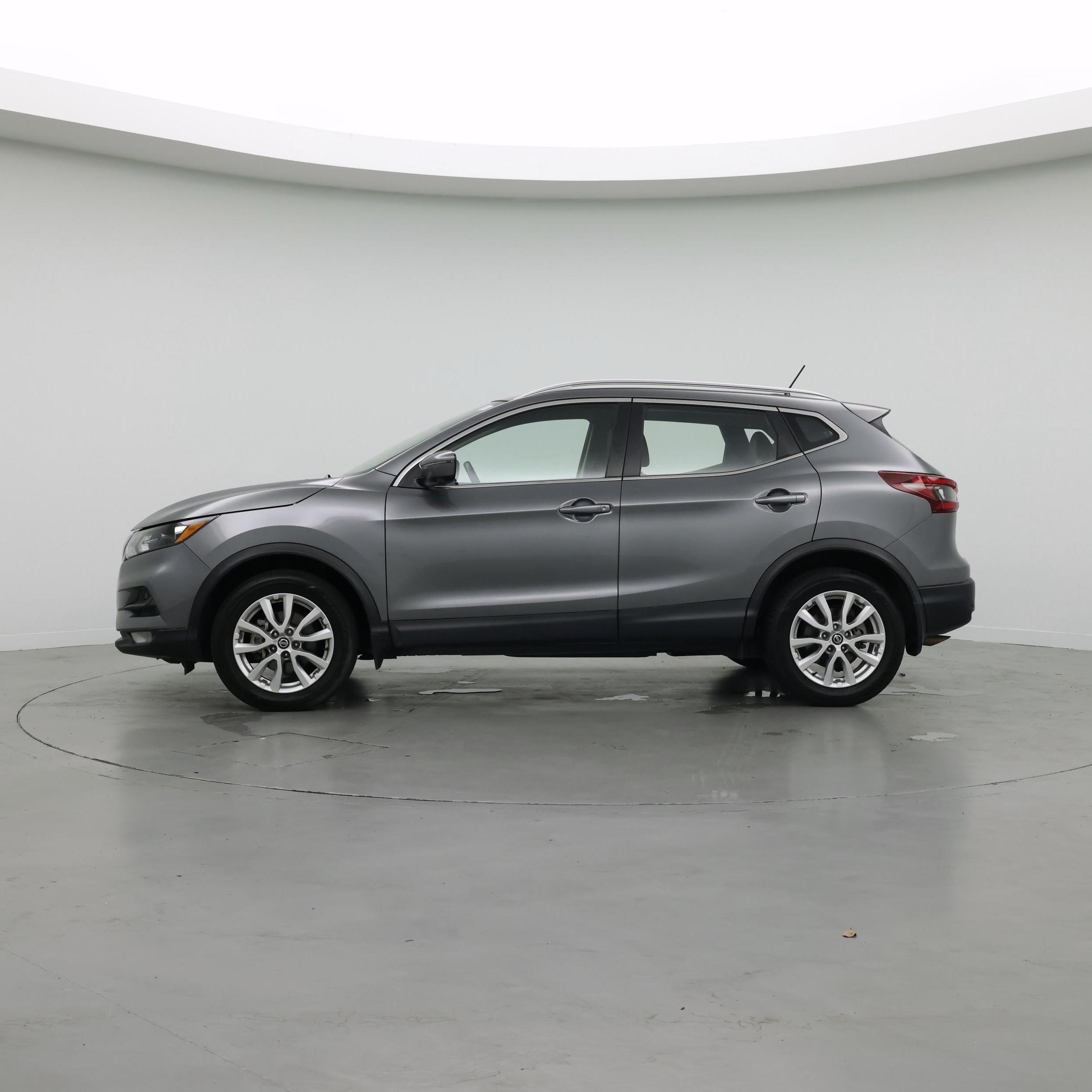 Thumbnail: 2021 Nissan Rogue Sport - 3