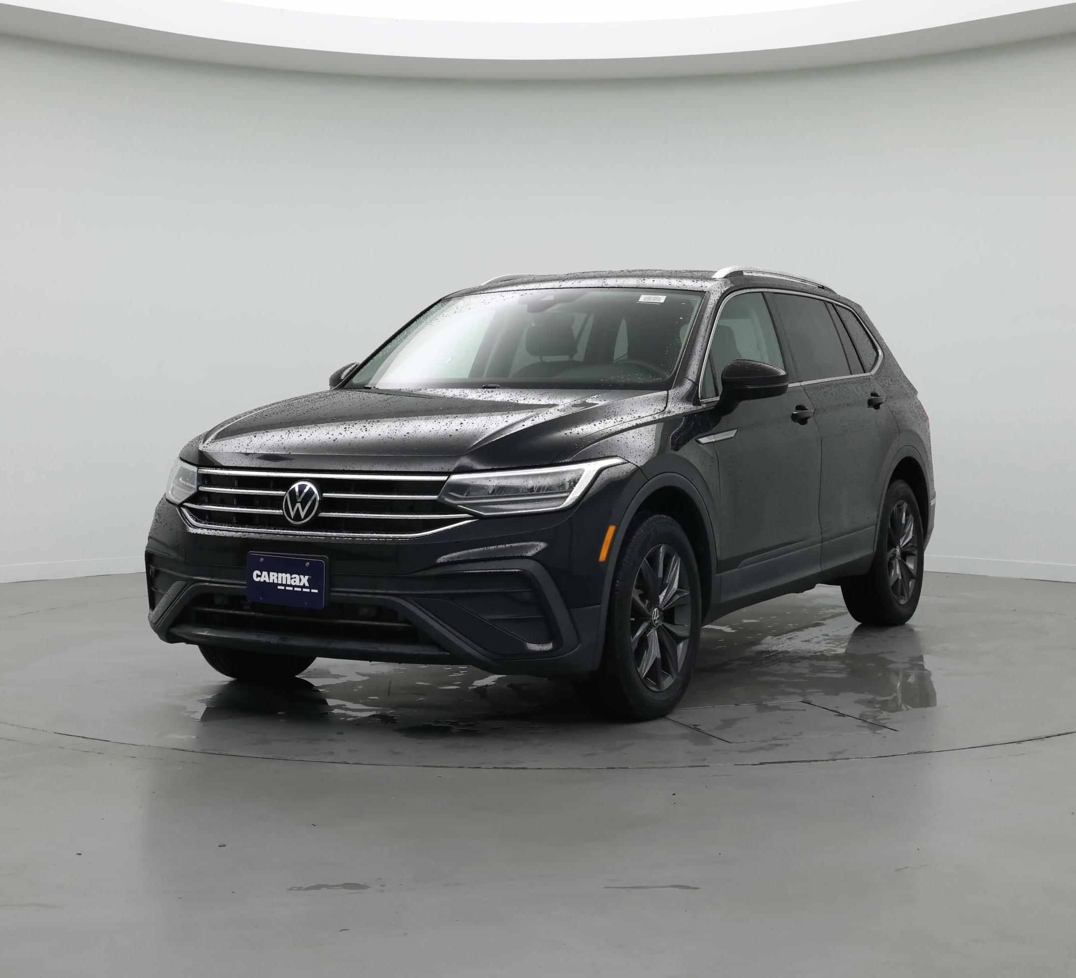 Thumbnail: 2022 Volkswagen Tiguan - 4
