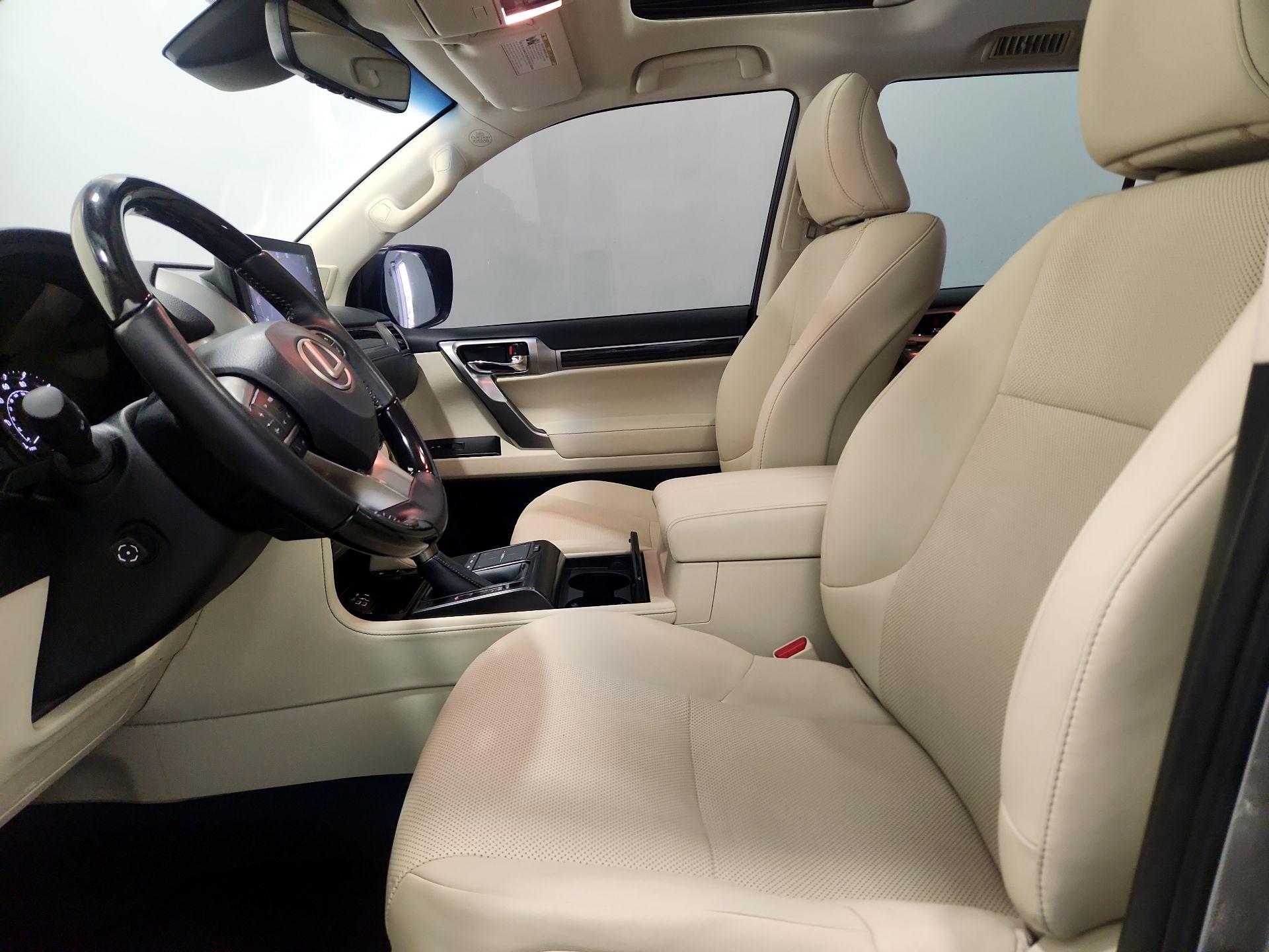 Thumbnail: 2022 Lexus GX - 11