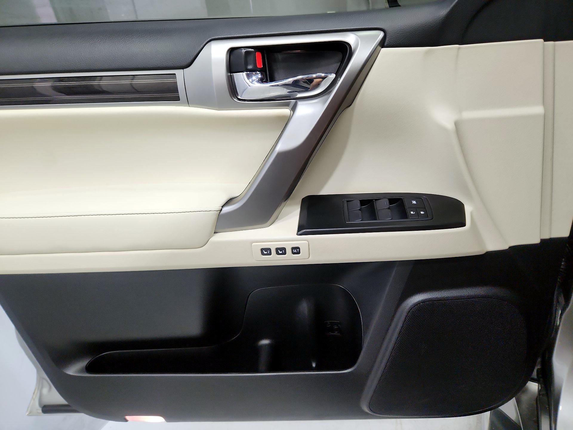 Thumbnail: 2022 Lexus GX - 12