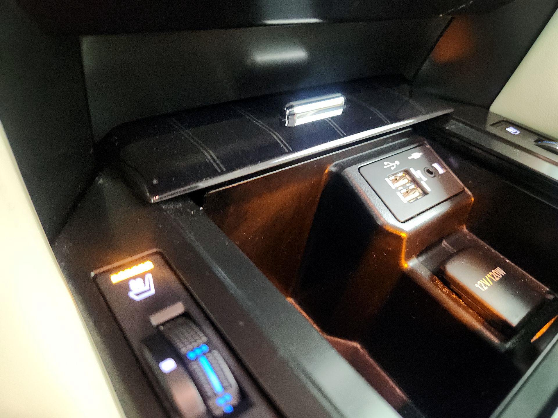 Thumbnail: 2022 Lexus GX - 19