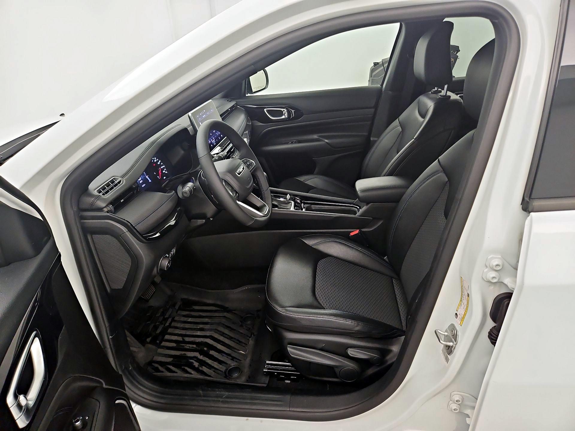 Thumbnail: 2026 Jeep Compass - 11