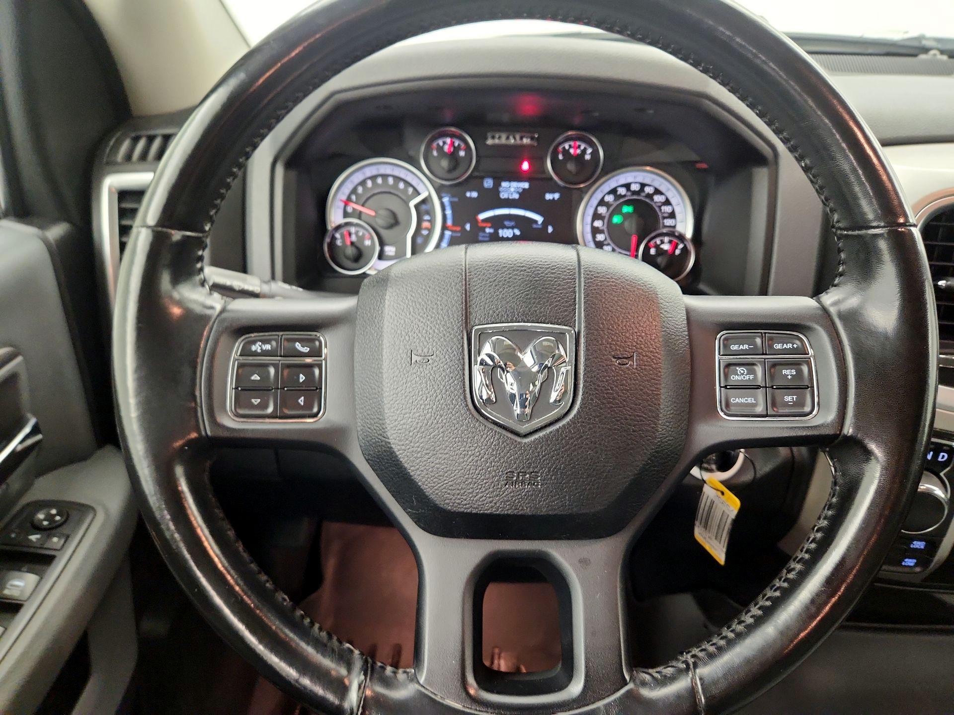 Thumbnail: 2019 RAM 1500 Classic - 10
