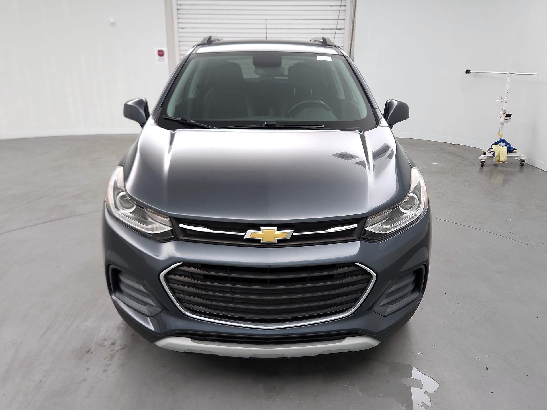 Thumbnail: 2022 Chevrolet Trax - 2