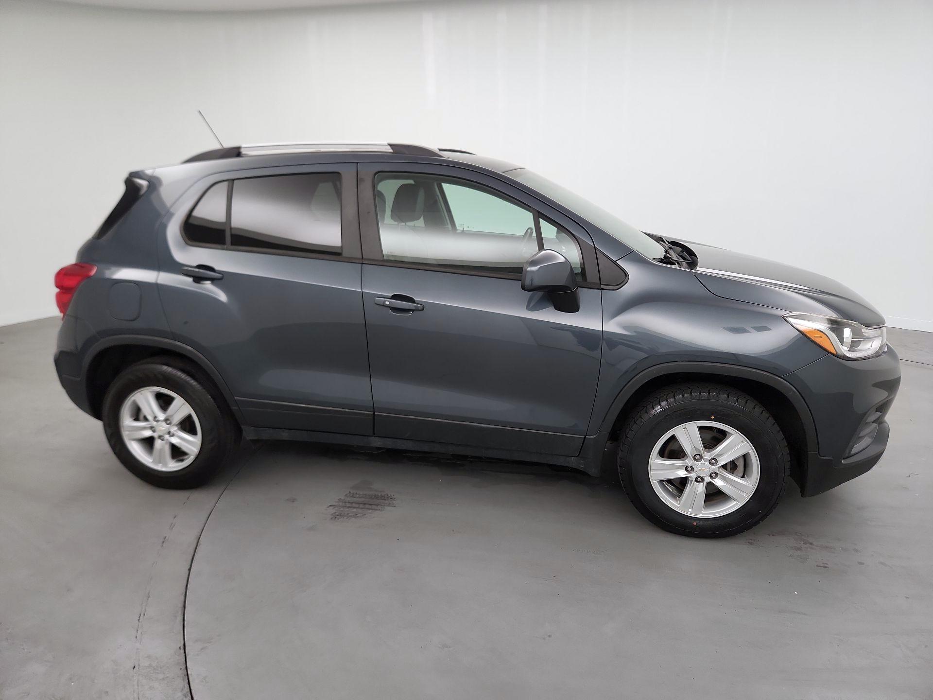 Thumbnail: 2022 Chevrolet Trax - 4