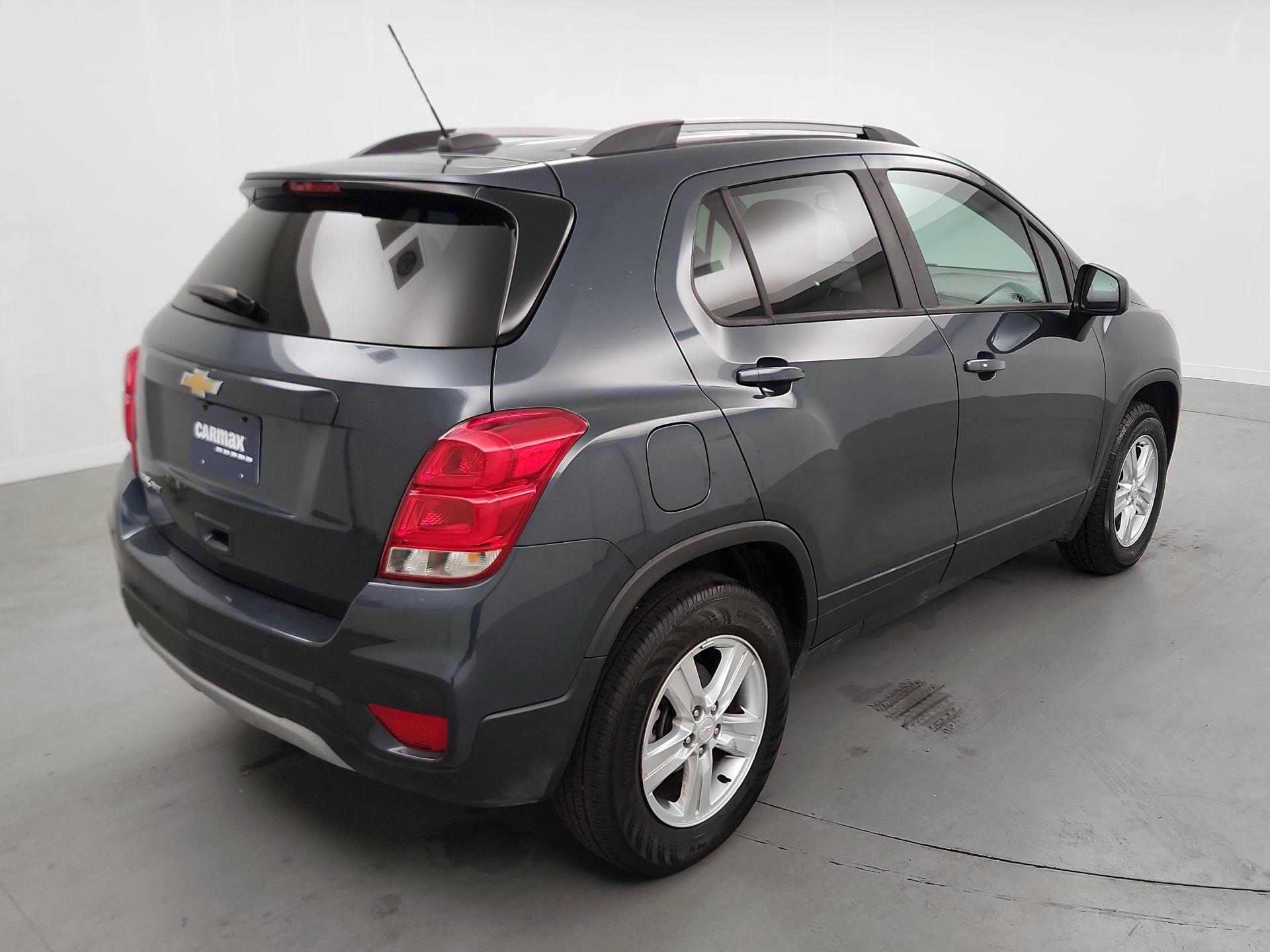 Thumbnail: 2022 Chevrolet Trax - 5