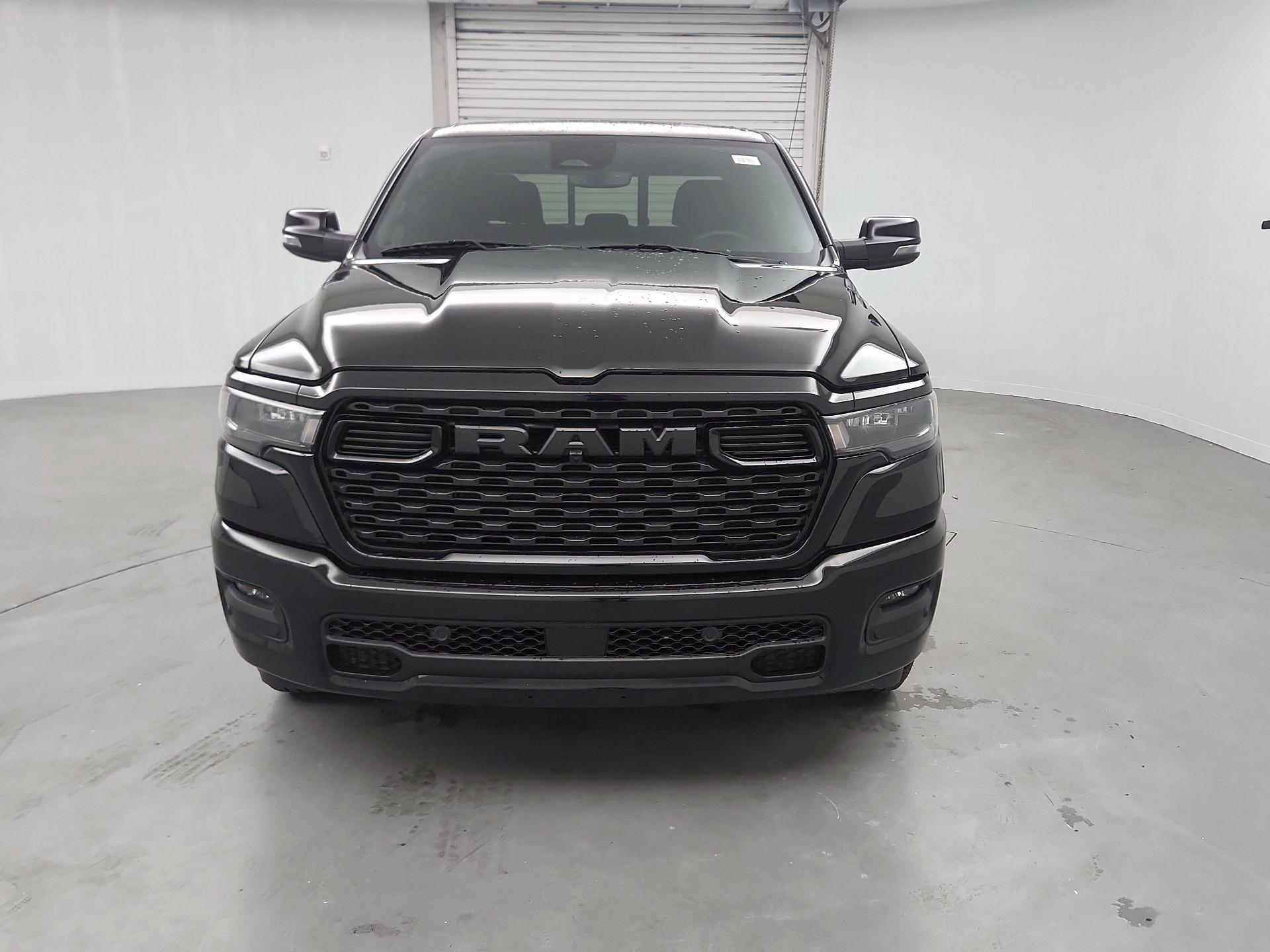 Thumbnail: 2025 RAM 1500 - 2