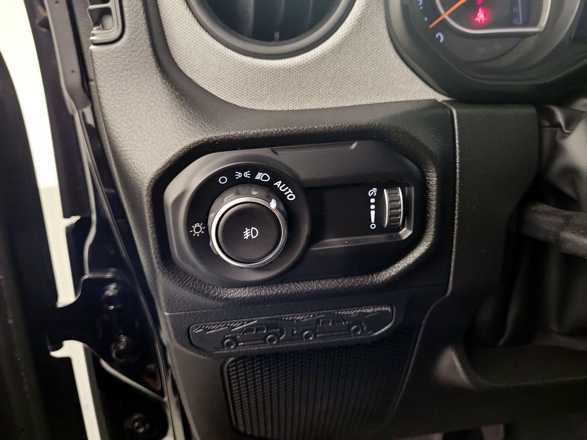 Thumbnail: 2024 Jeep Wrangler - 11
