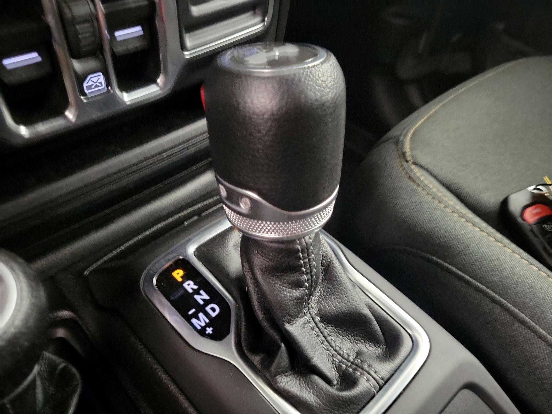 Thumbnail: 2024 Jeep Wrangler - 15