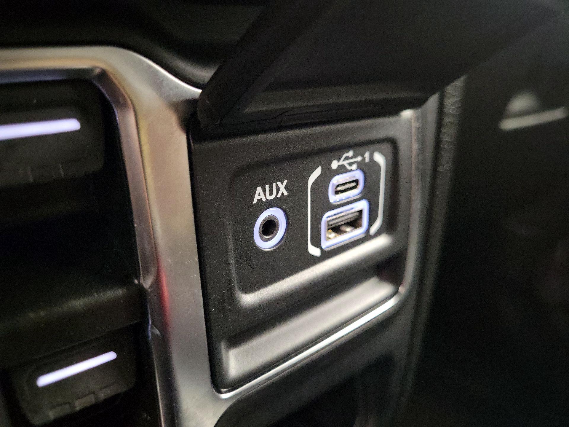 Thumbnail: 2024 Jeep Wrangler - 16