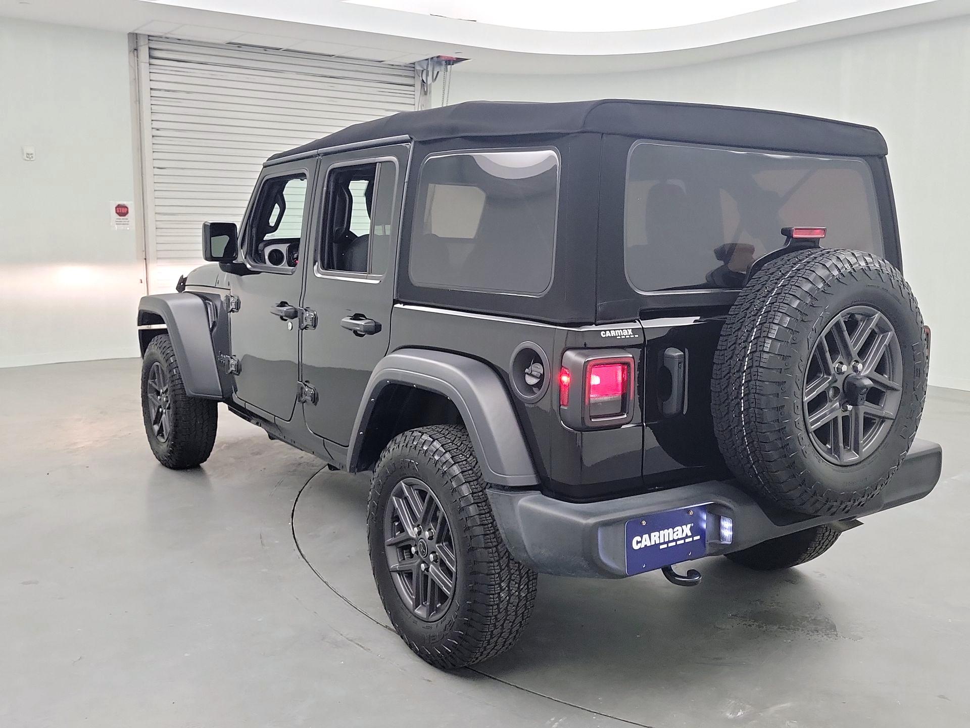 Thumbnail: 2024 Jeep Wrangler - 7