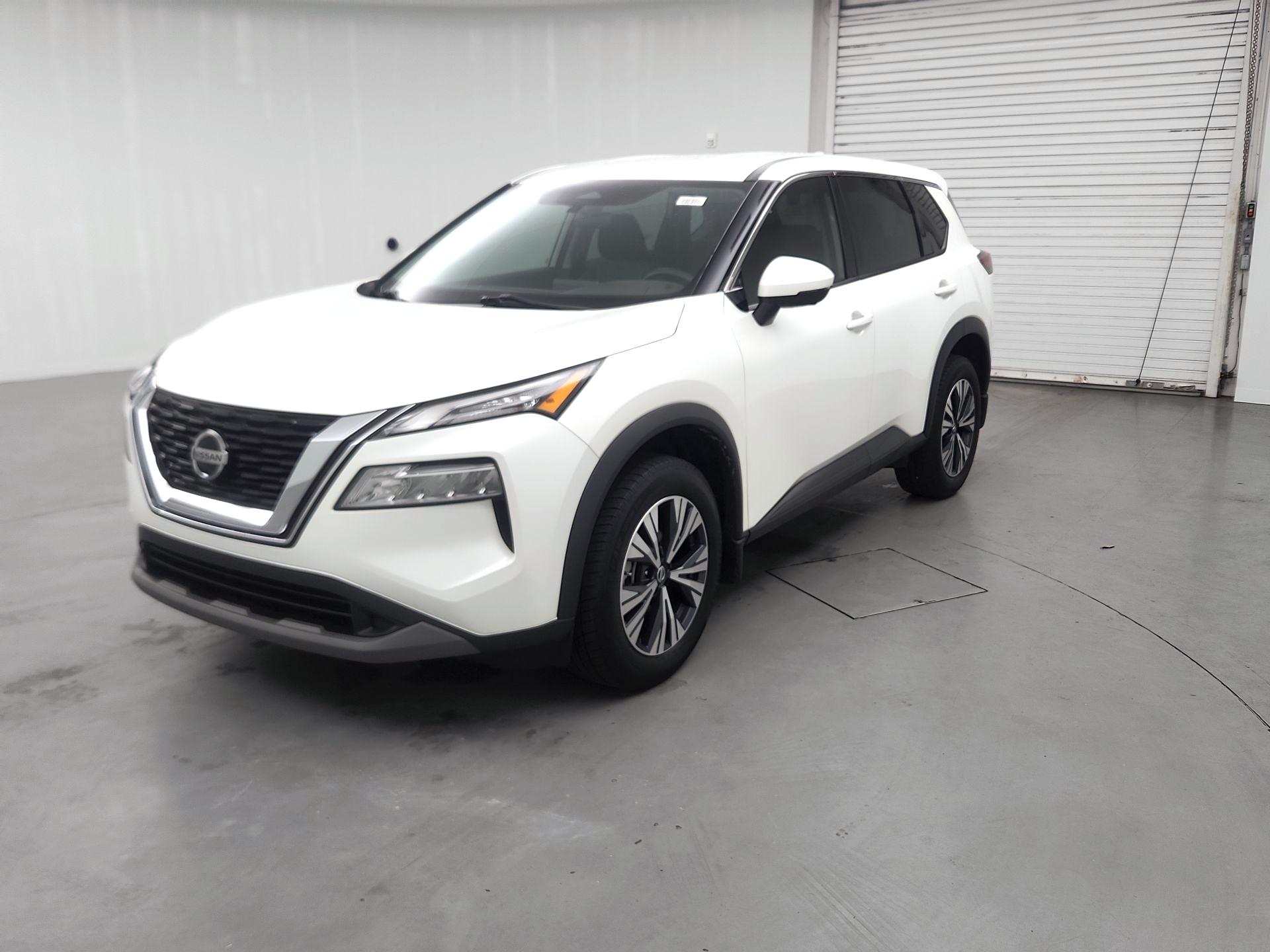 Thumbnail: 2021 Nissan Rogue - 3
