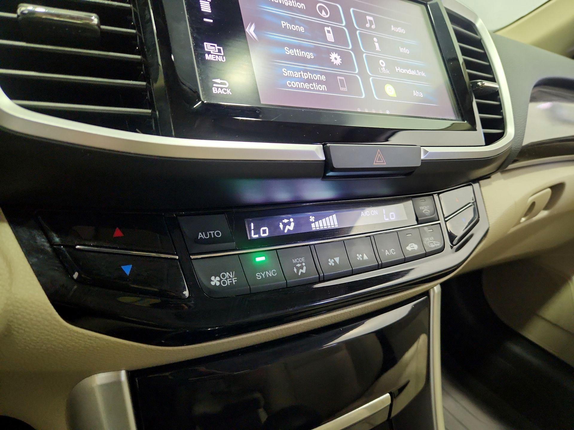 Thumbnail: 2016 Honda Accord - 17