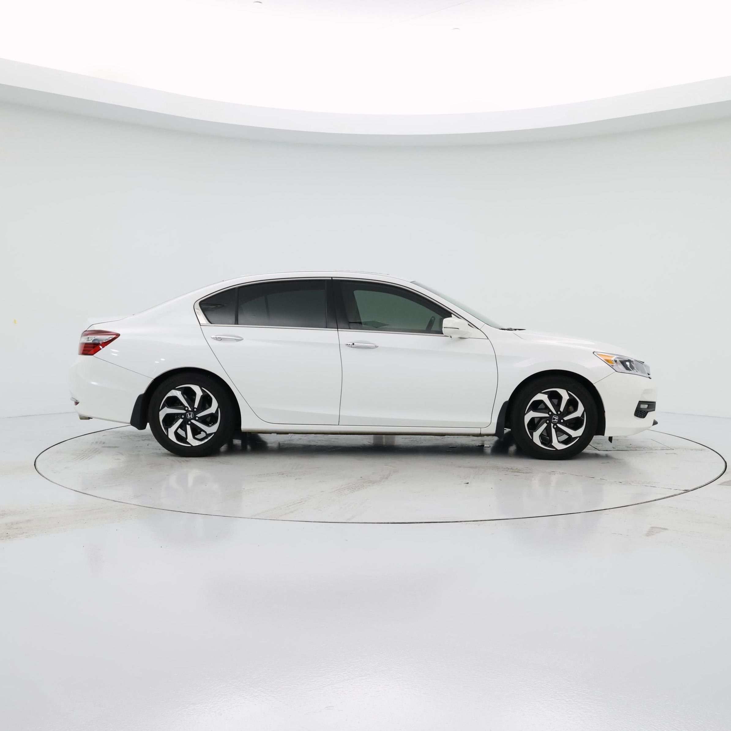 Thumbnail: 2016 Honda Accord - 7