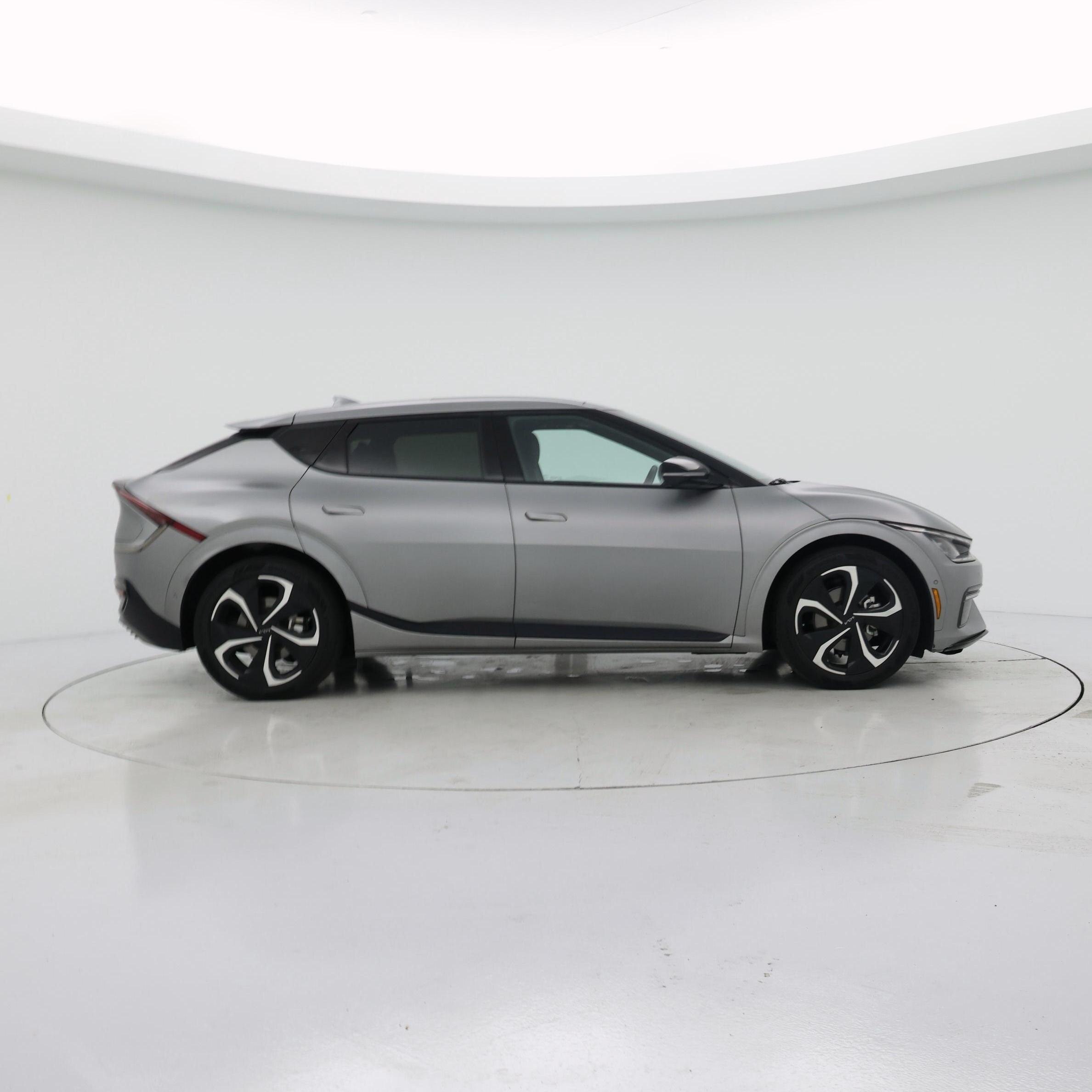 Thumbnail: 2022 Kia EV6 - 7