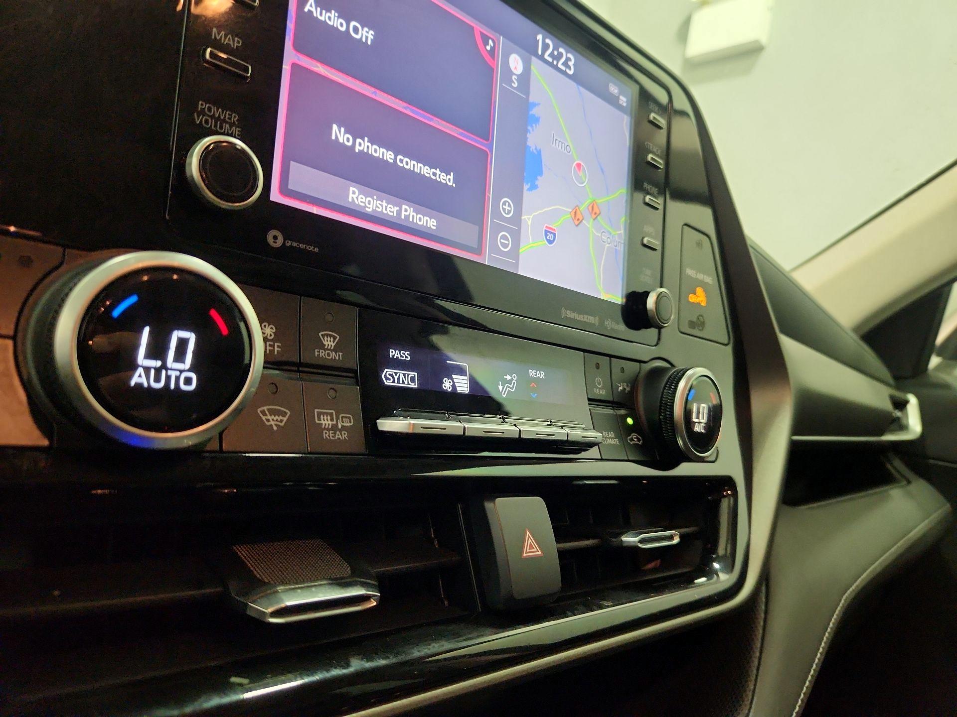 Thumbnail: 2021 Toyota Highlander - 16