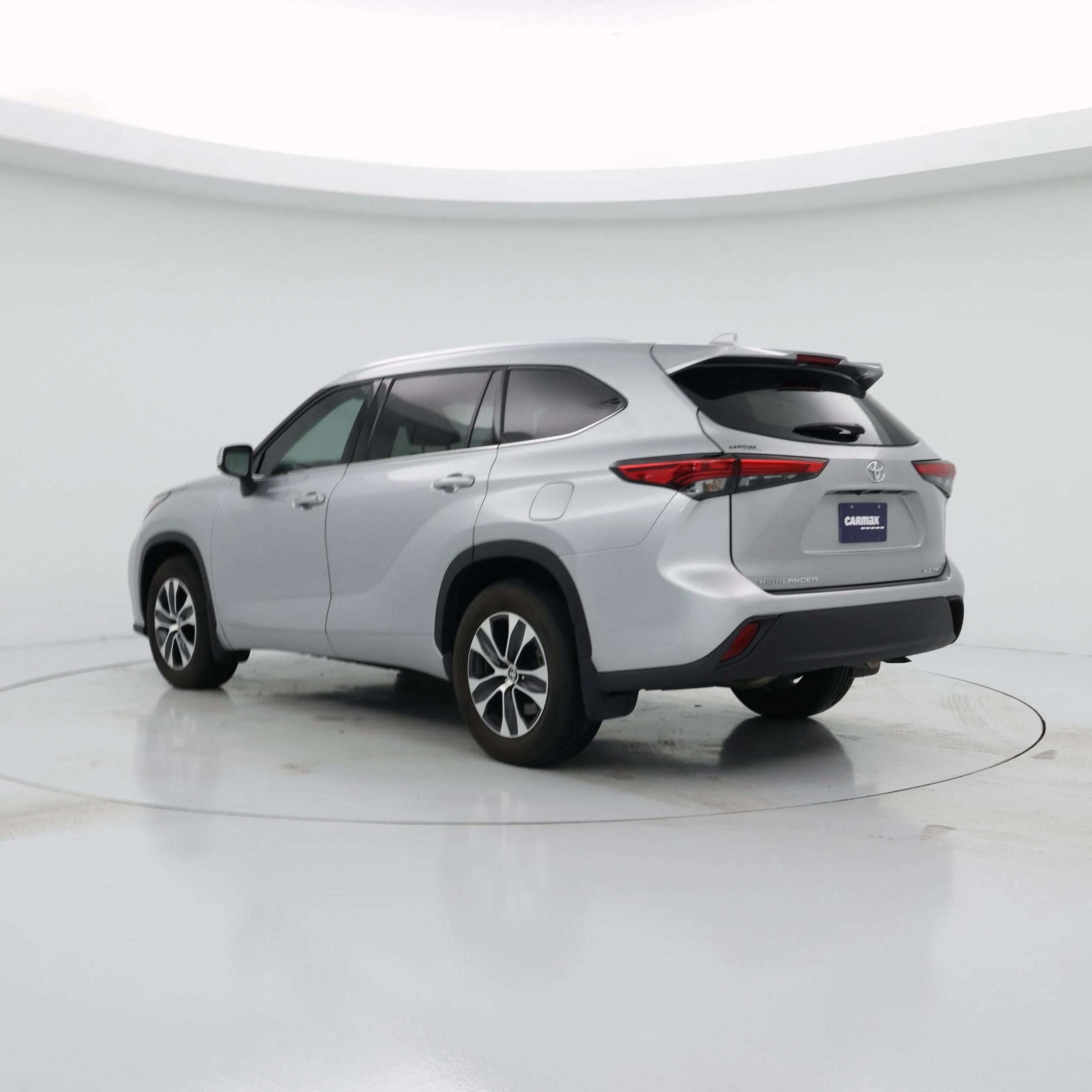 Thumbnail: 2021 Toyota Highlander - 2