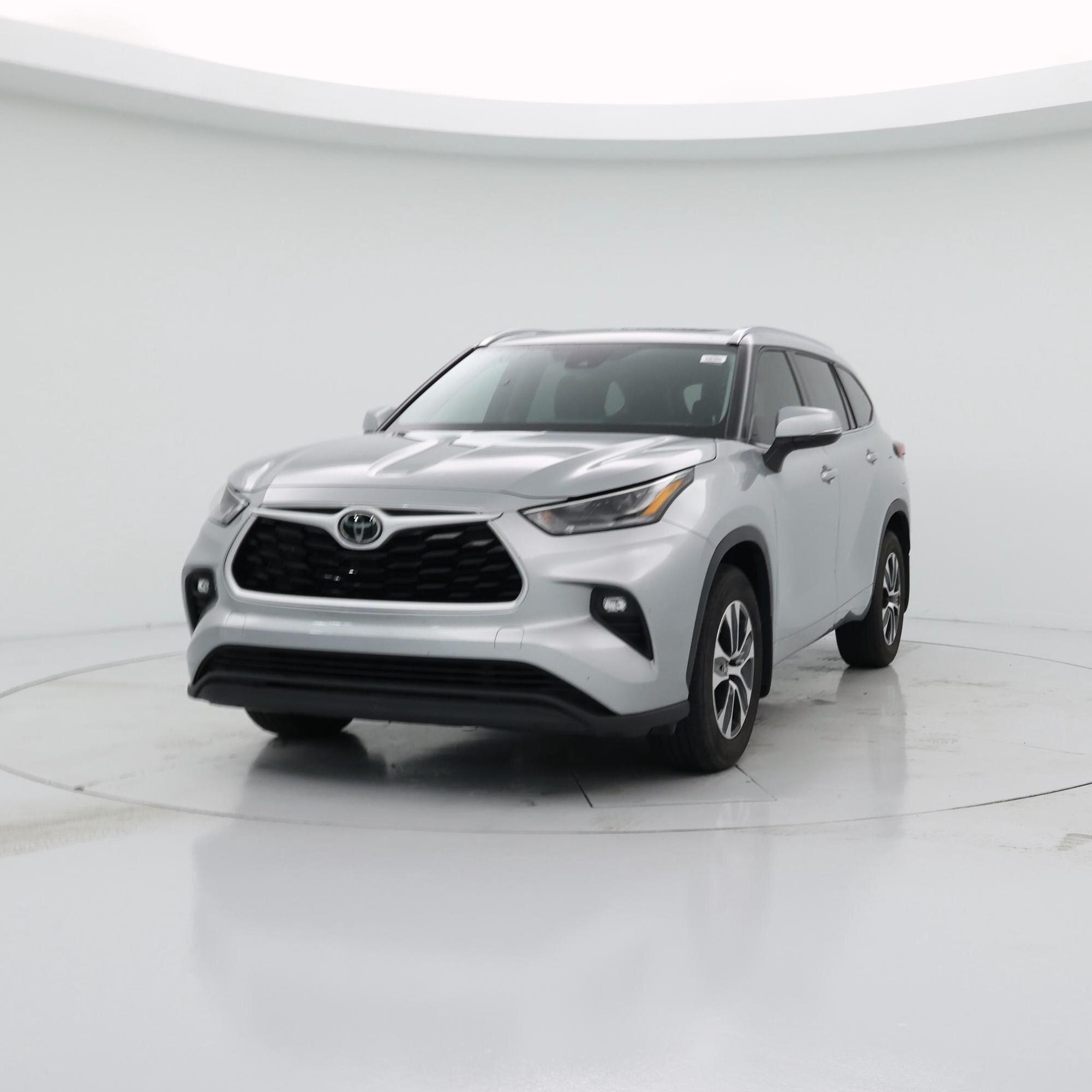 Thumbnail: 2021 Toyota Highlander - 4