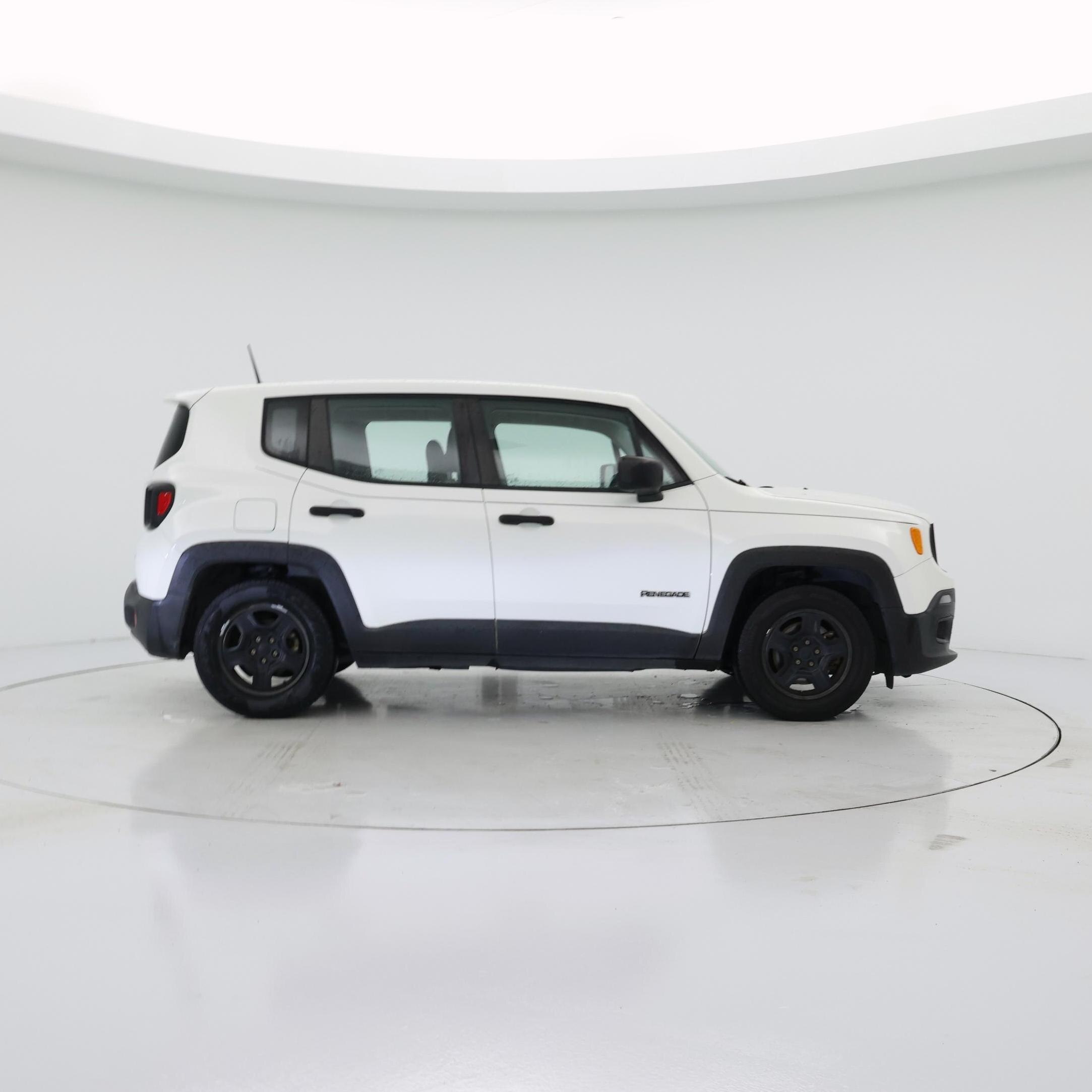 Thumbnail: 2015 Jeep Renegade - 7