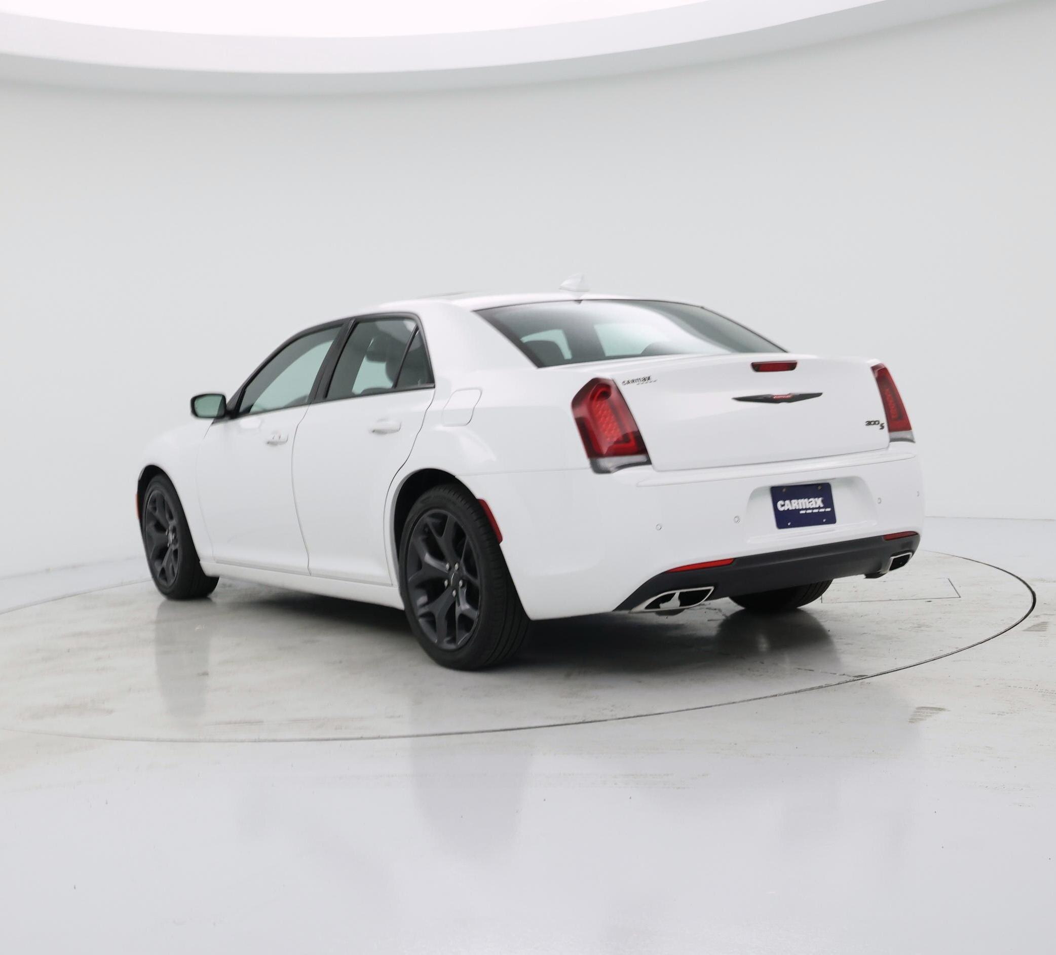 Thumbnail: 2023 Chrysler 300 - 2