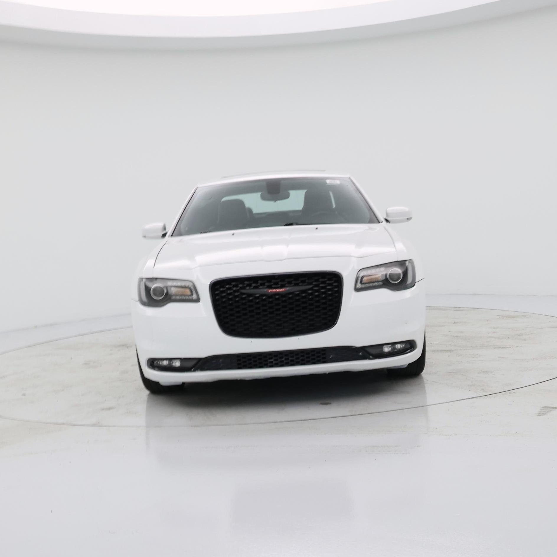 Thumbnail: 2023 Chrysler 300 - 5