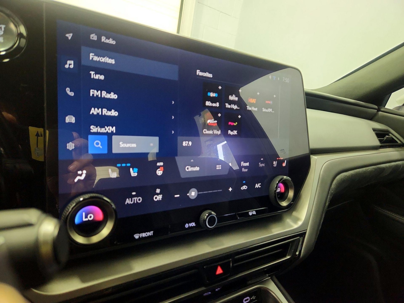 2024 Lexus TX 350 - Photo 17