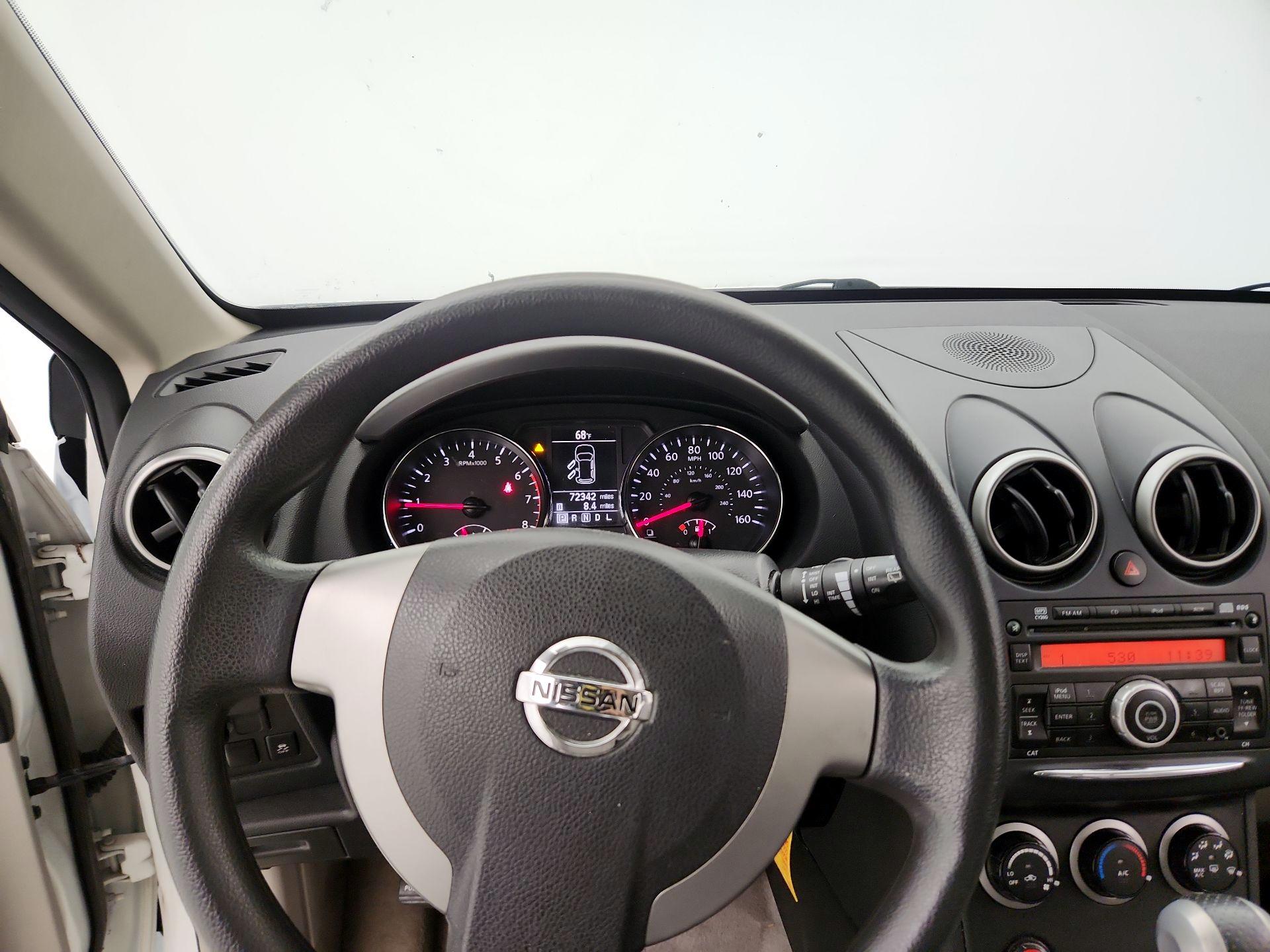 Thumbnail: 2014 Nissan Rogue - 10