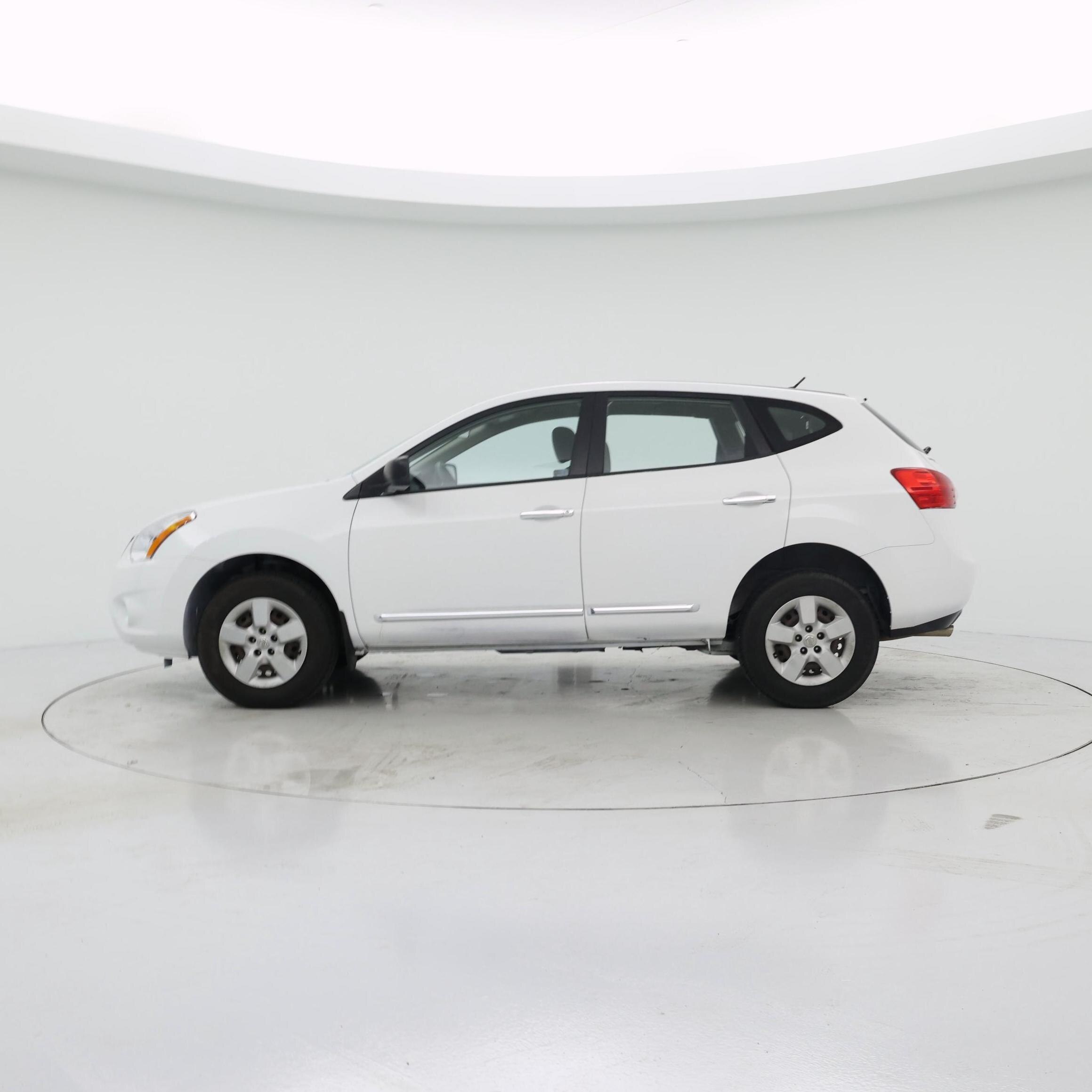 Thumbnail: 2014 Nissan Rogue - 3