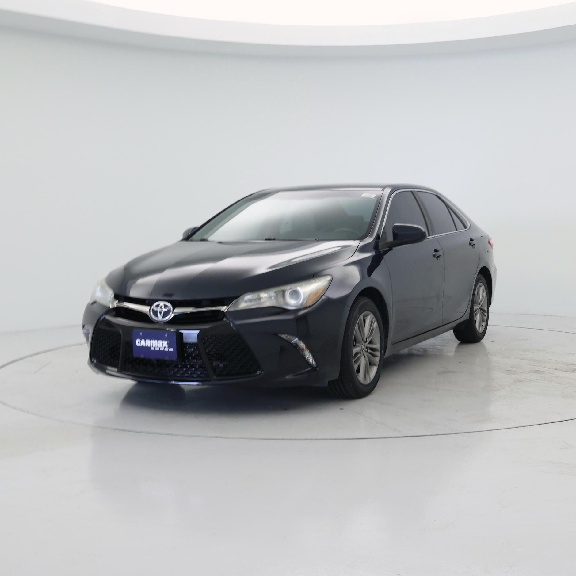 Thumbnail: 2017 Toyota Camry - 4