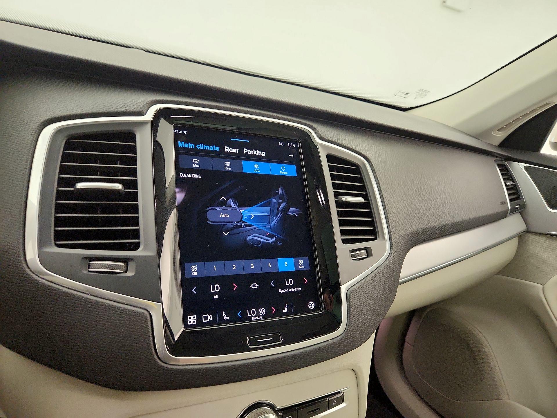 Thumbnail: 2024 Volvo XC90 - 17