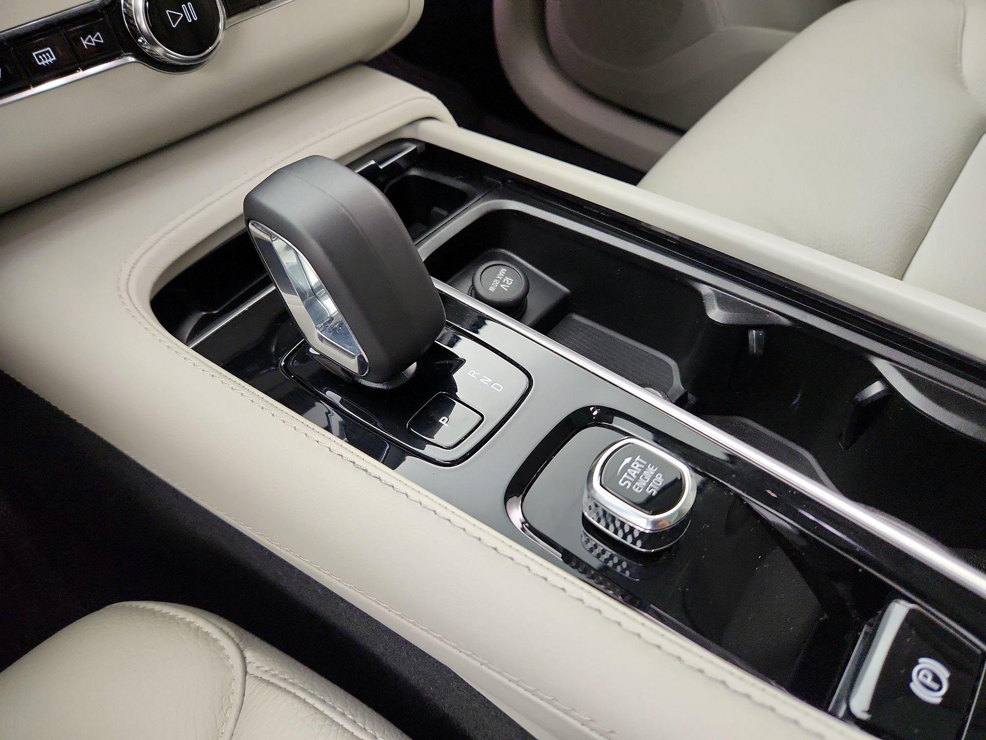 Thumbnail: 2024 Volvo XC90 - 18