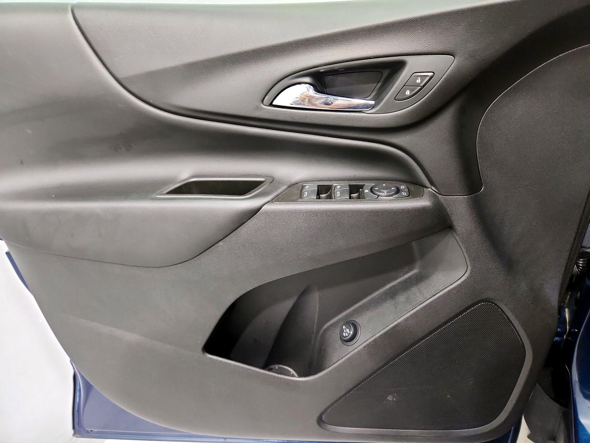Thumbnail: 2021 Chevrolet Equinox - 12