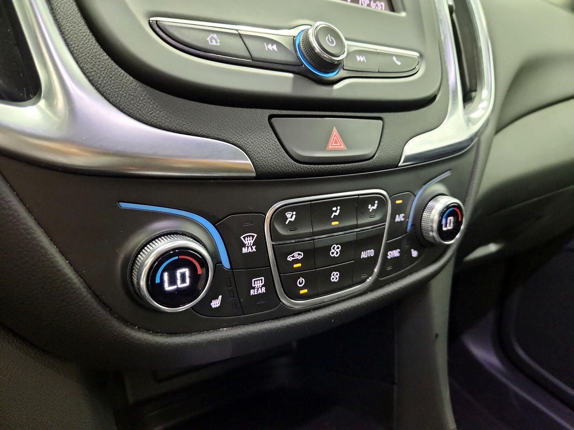 Thumbnail: 2021 Chevrolet Equinox - 16