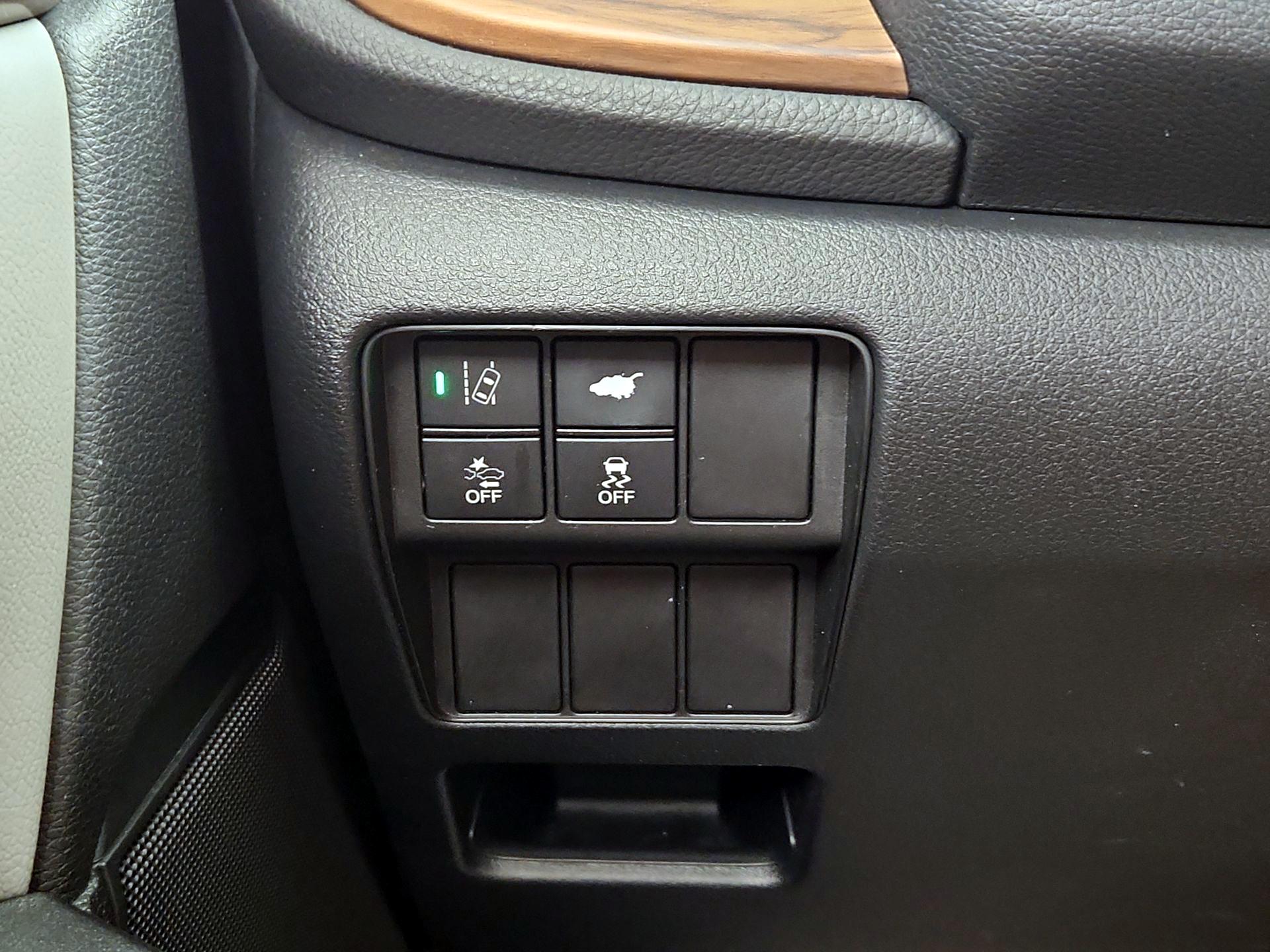 Thumbnail: 2018 Honda CR-V - 13
