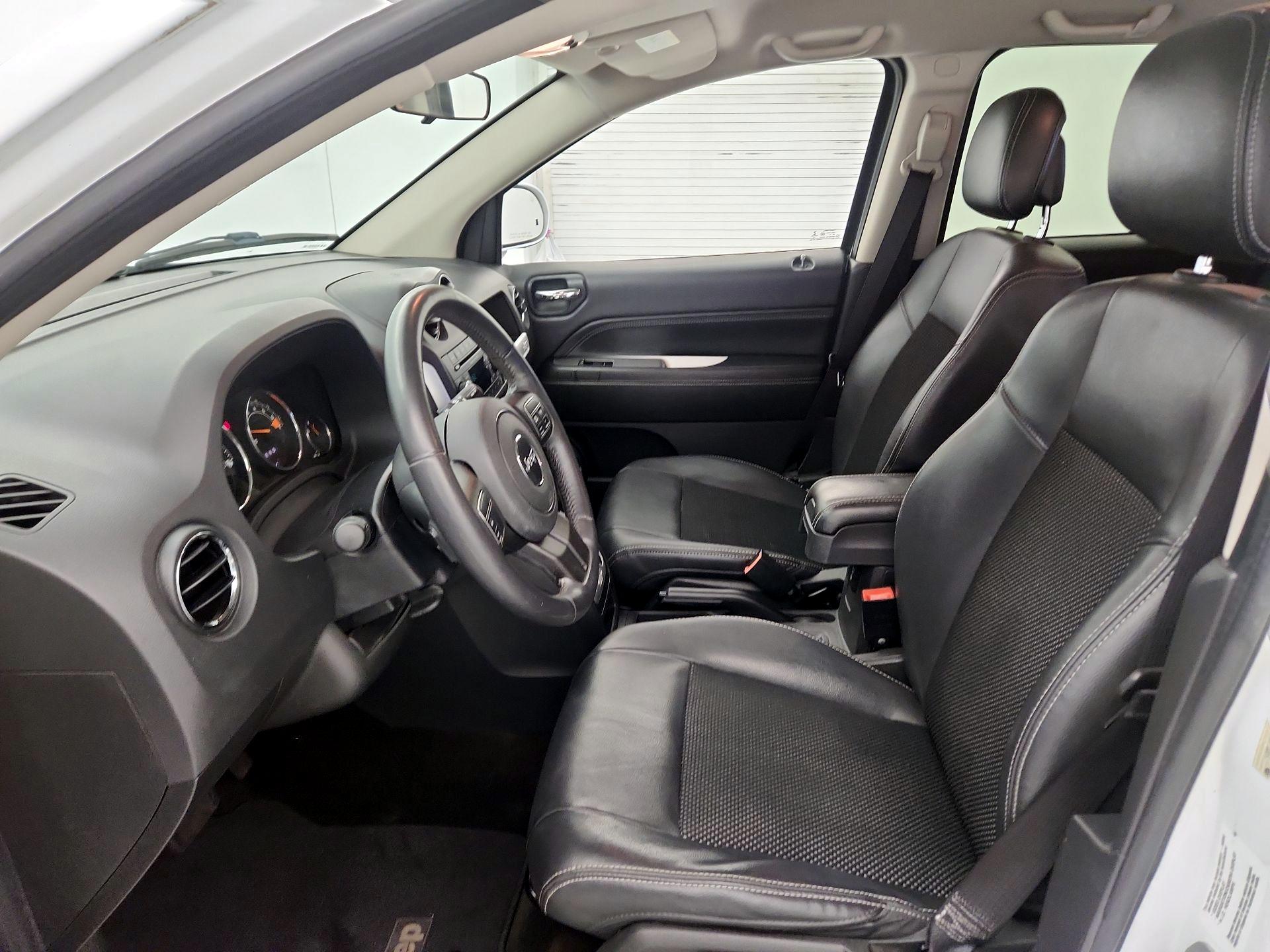 Thumbnail: 2014 Jeep Compass - 11