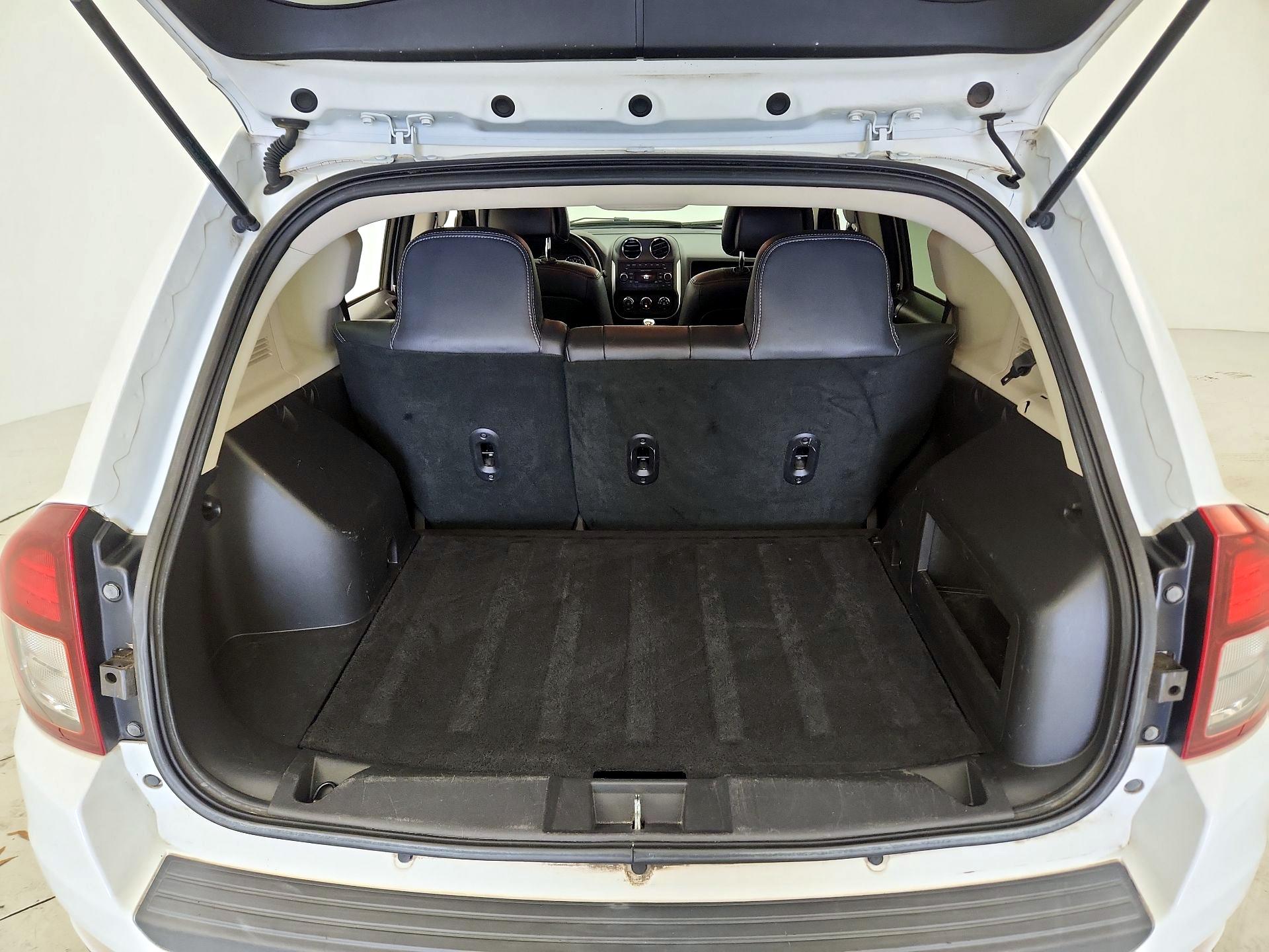 Thumbnail: 2014 Jeep Compass - 17