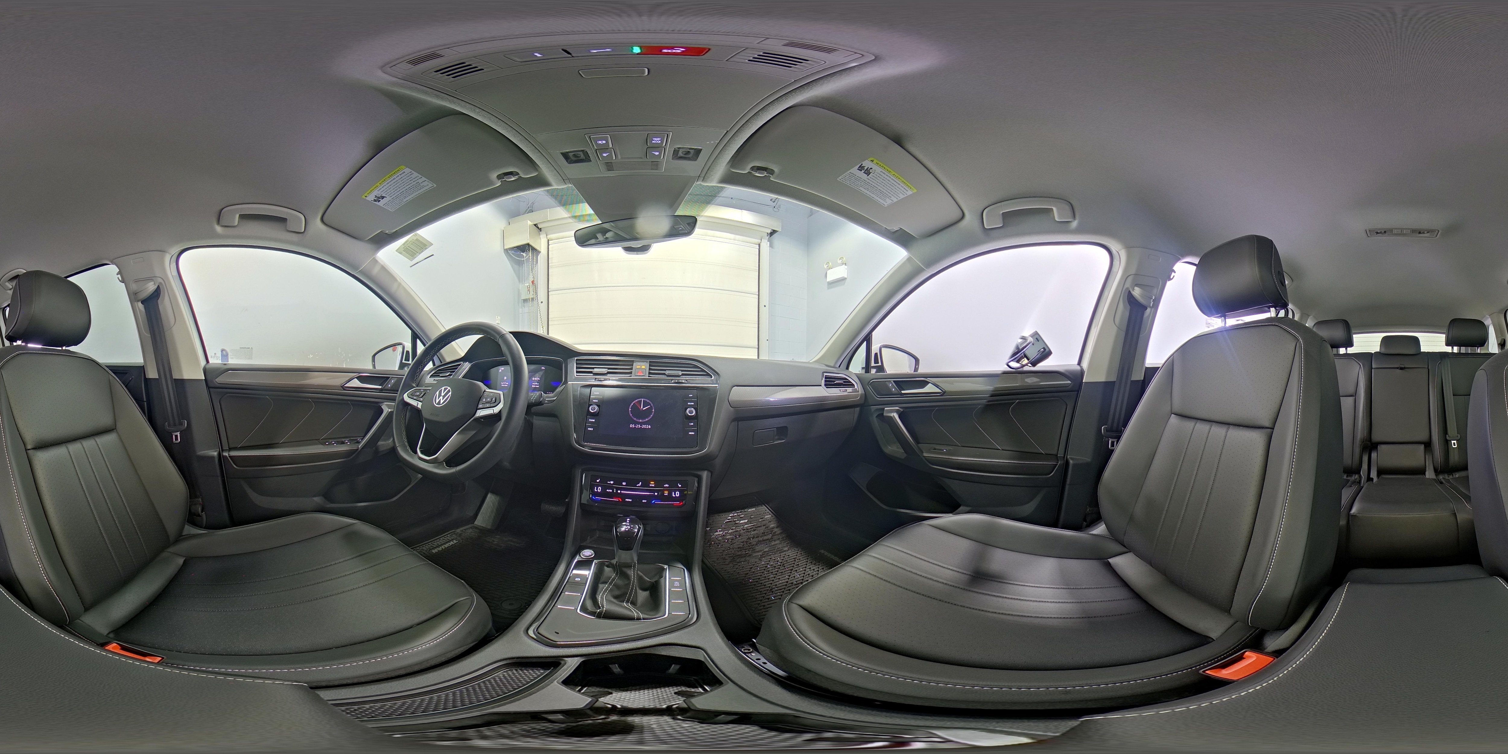 2024 Volkswagen Tiguan SE - Photo 23