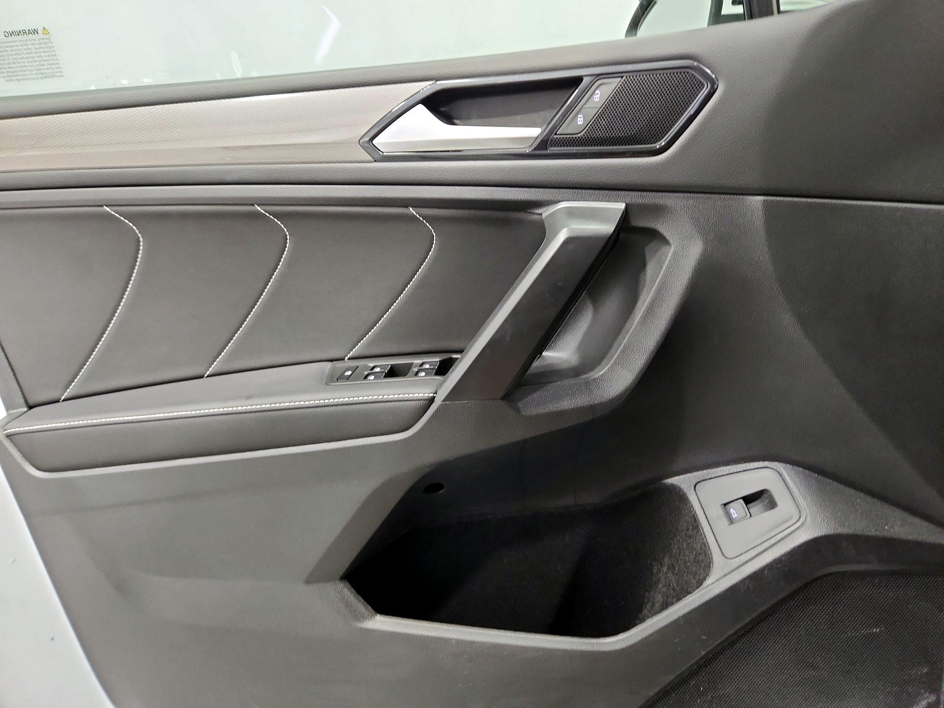 Thumbnail: 2024 Volkswagen Tiguan - 12