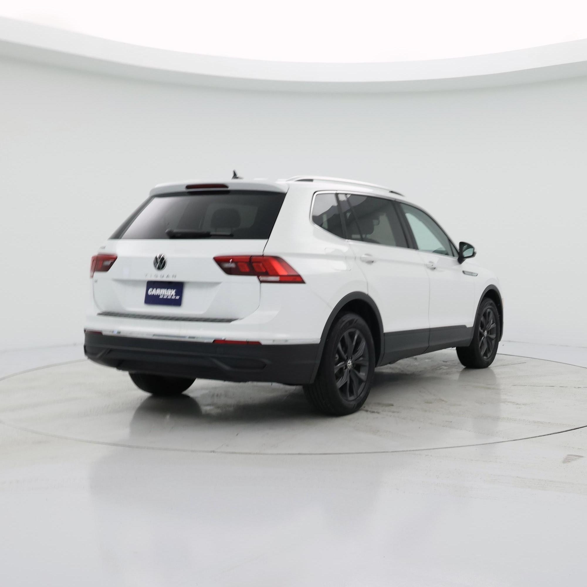 Thumbnail: 2024 Volkswagen Tiguan - 8