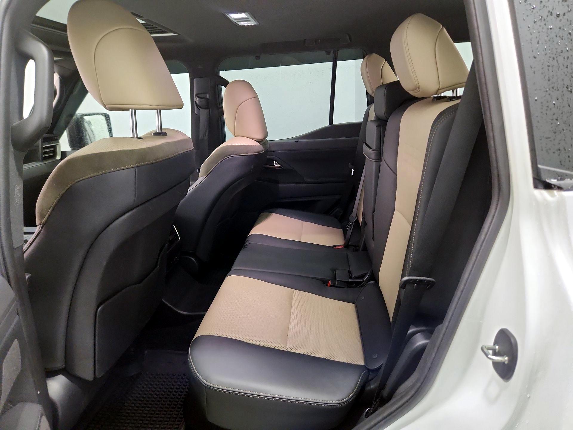 Thumbnail: 2024 Lexus GX - 20