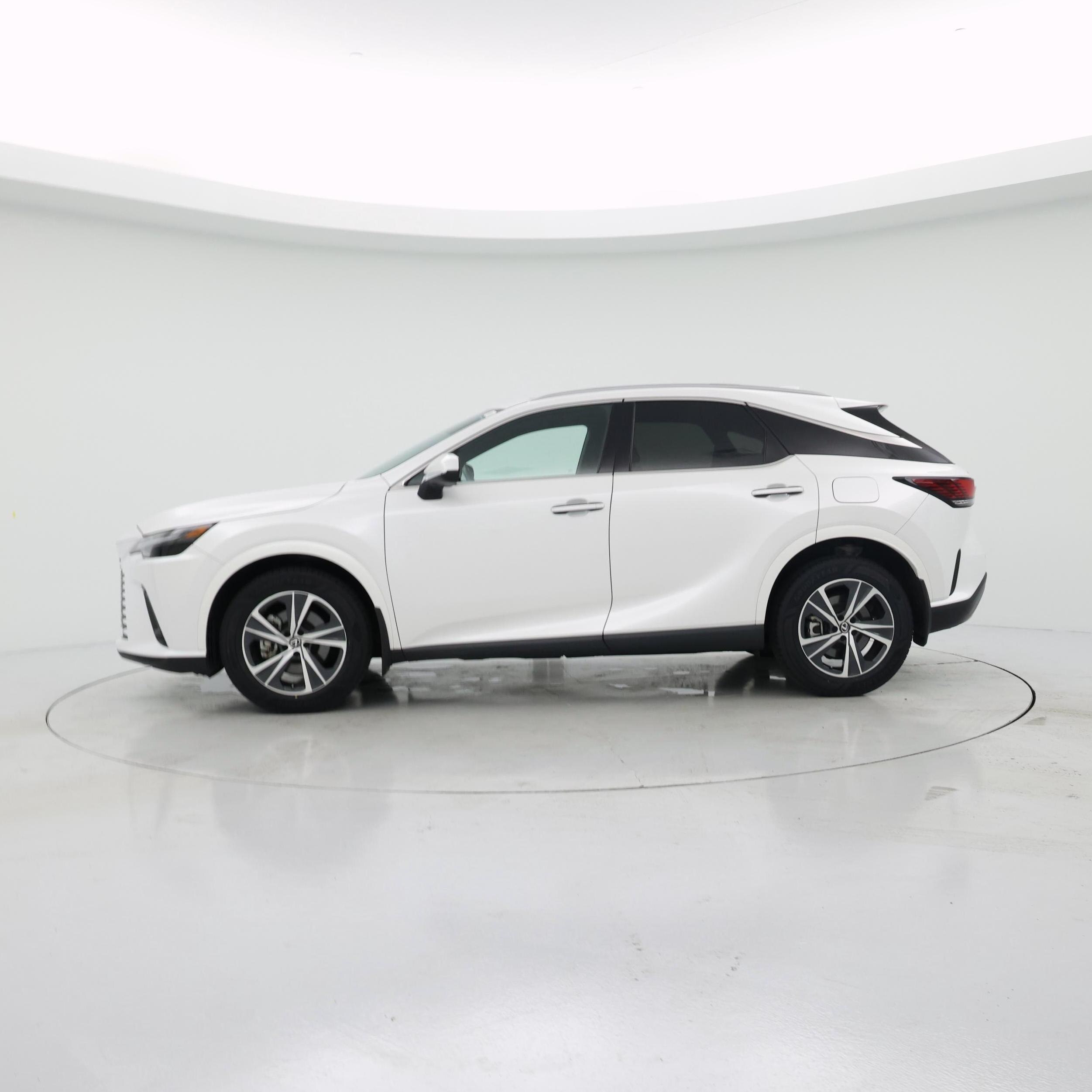 Thumbnail: 2023 Lexus RX - 3