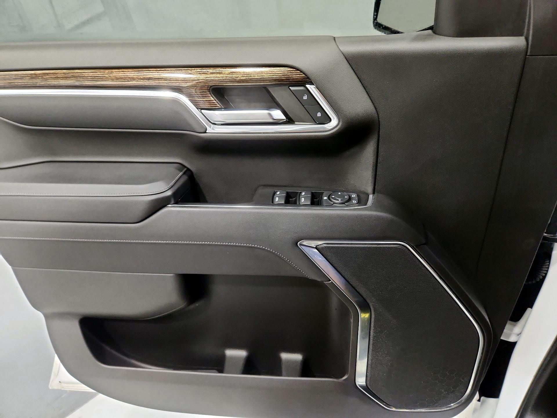 Thumbnail: 2023 GMC Sierra 1500 - 12