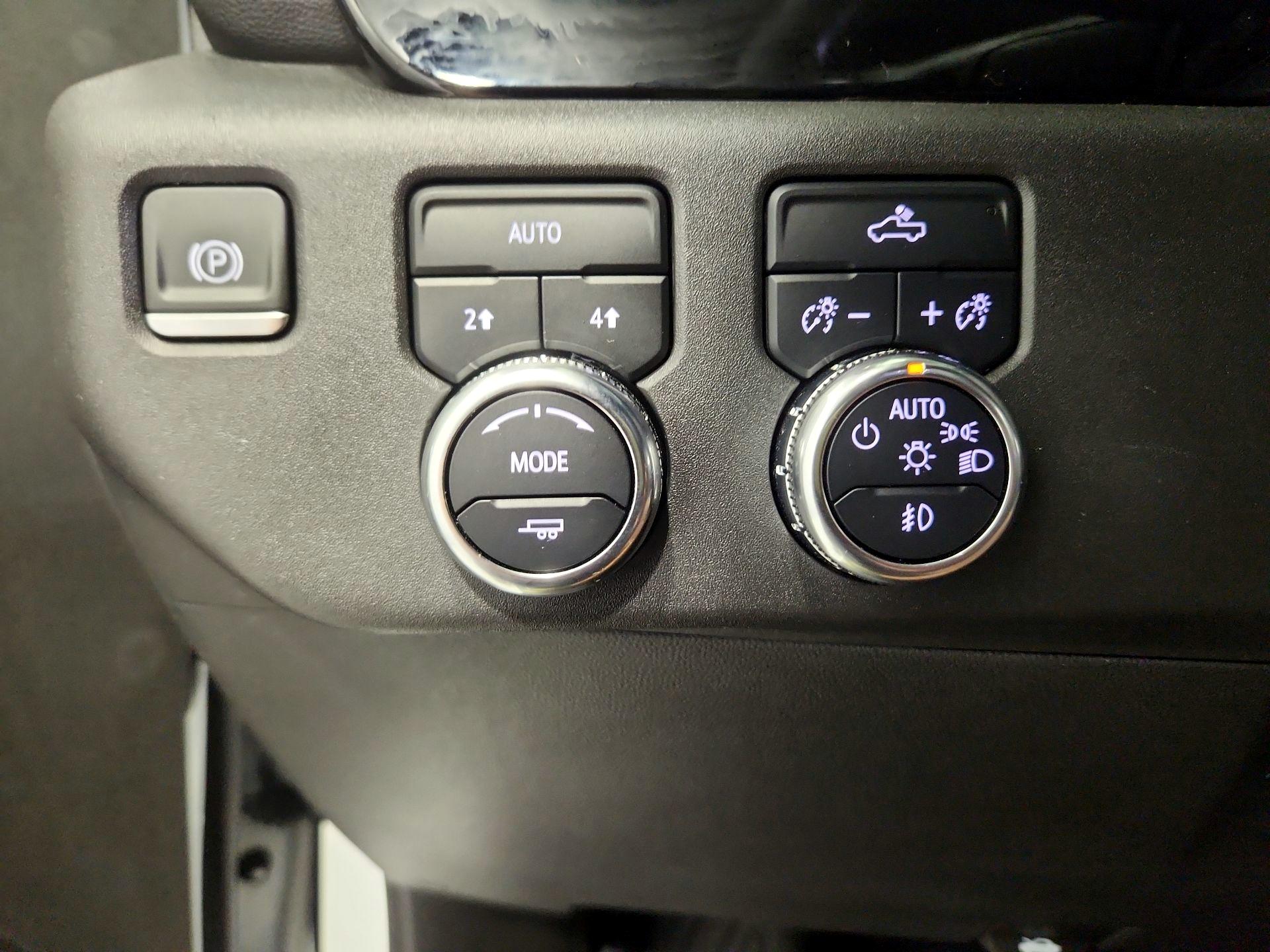 Thumbnail: 2023 GMC Sierra 1500 - 13