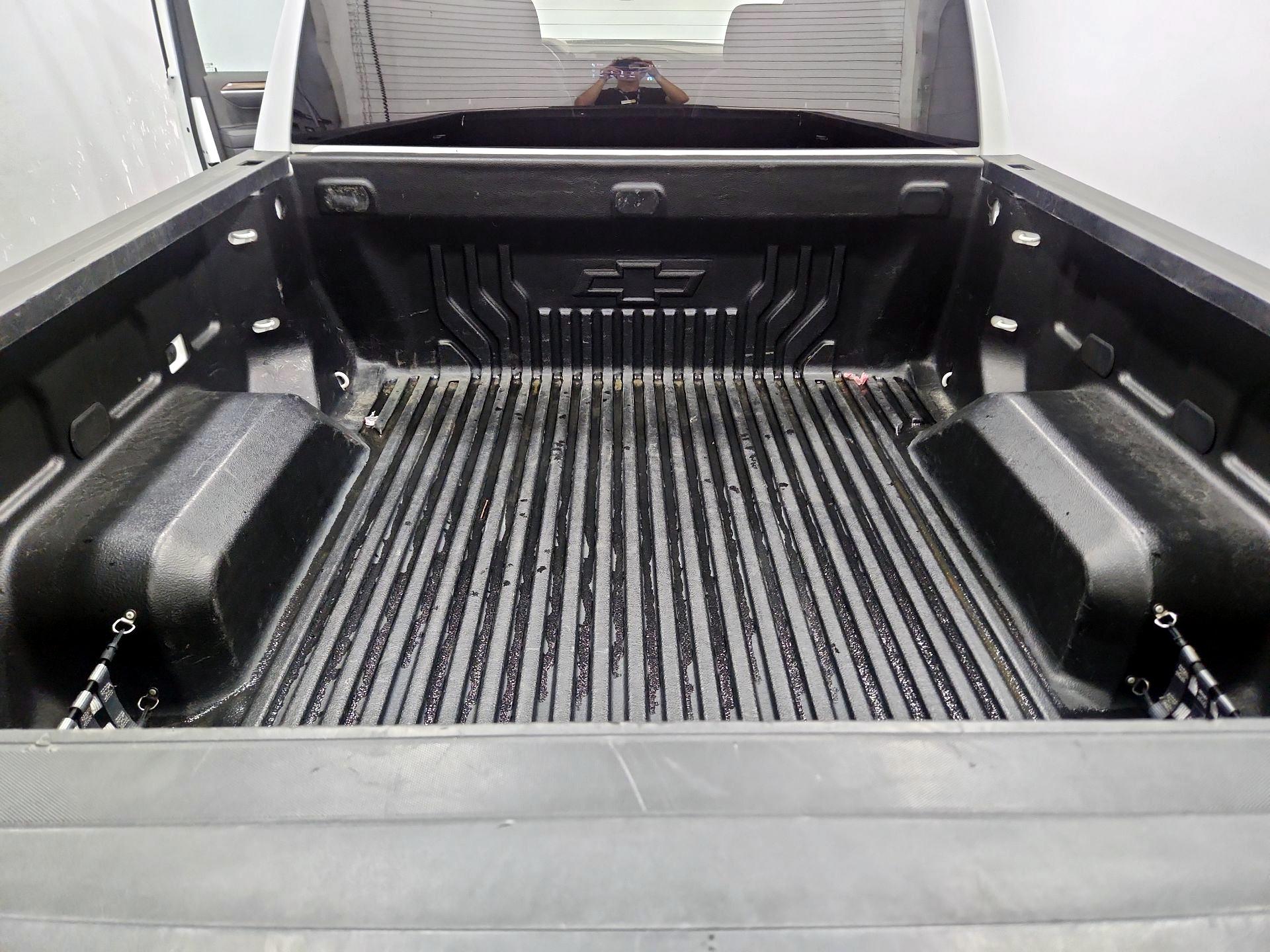 Thumbnail: 2023 Chevrolet Silverado 1500 - 19