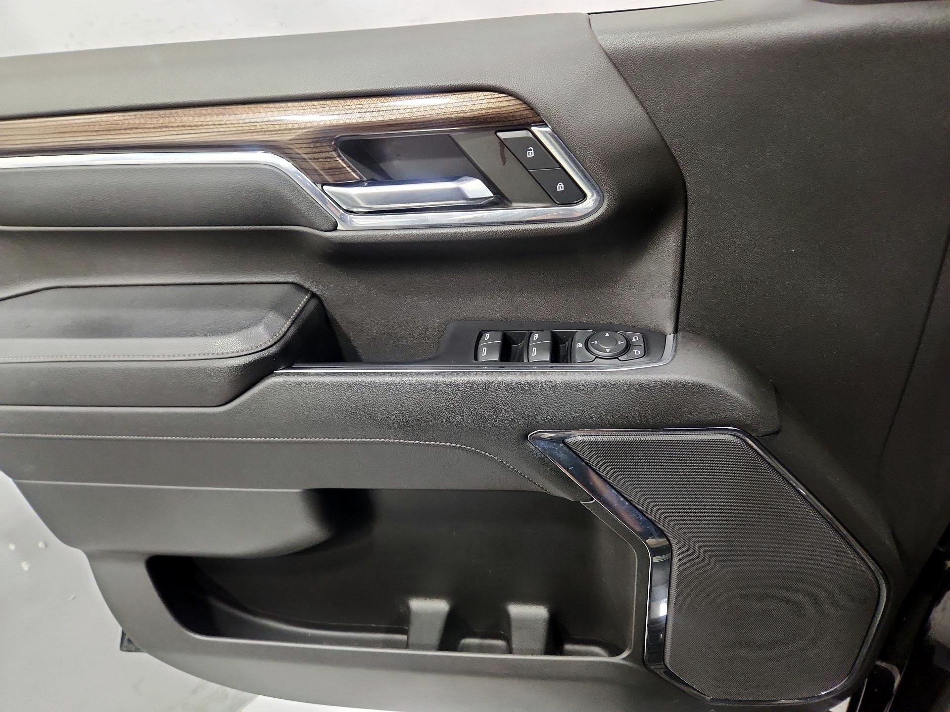 Thumbnail: 2023 Chevrolet Silverado 1500 - 12